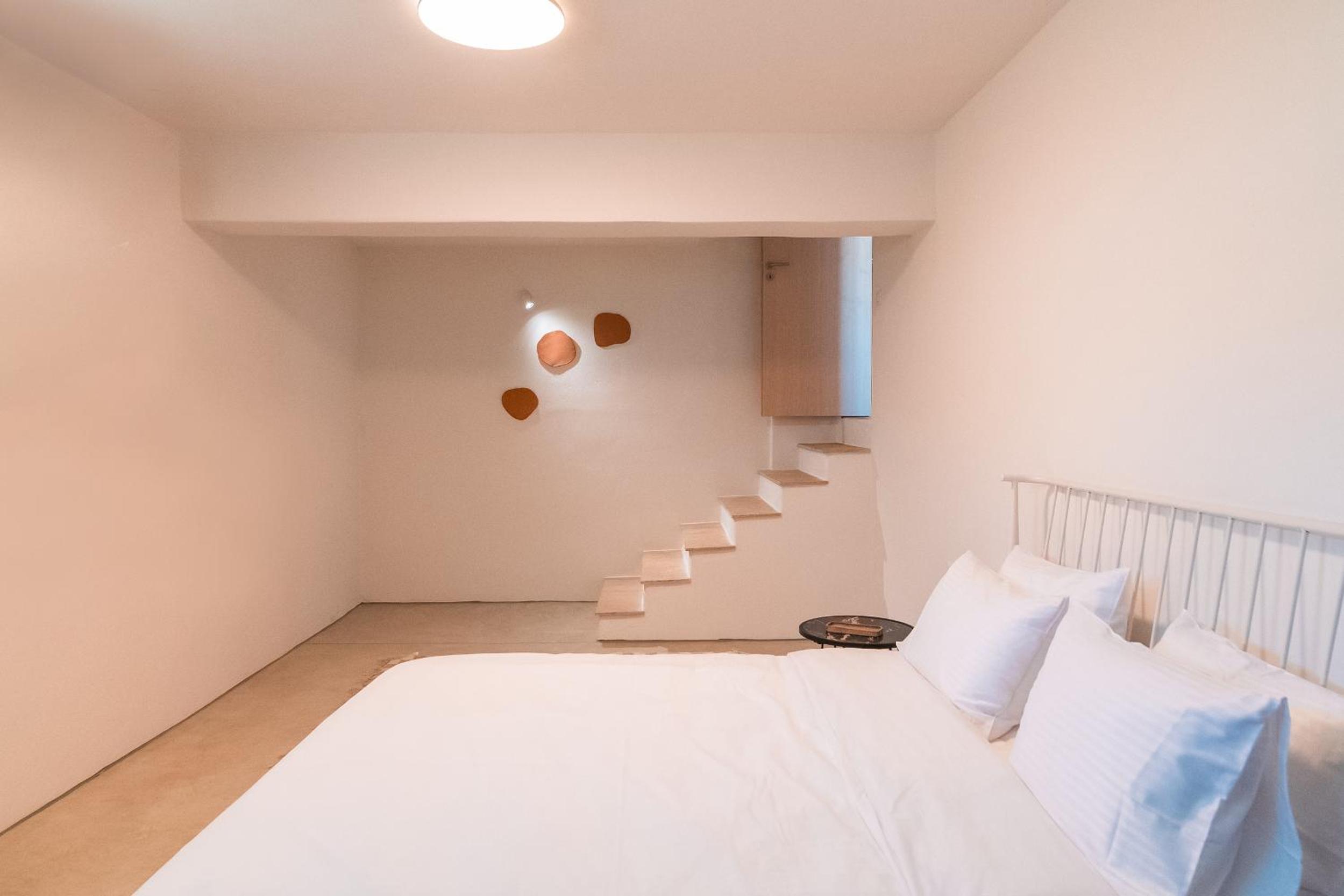 PANORMOS ART Beachfront Suites
