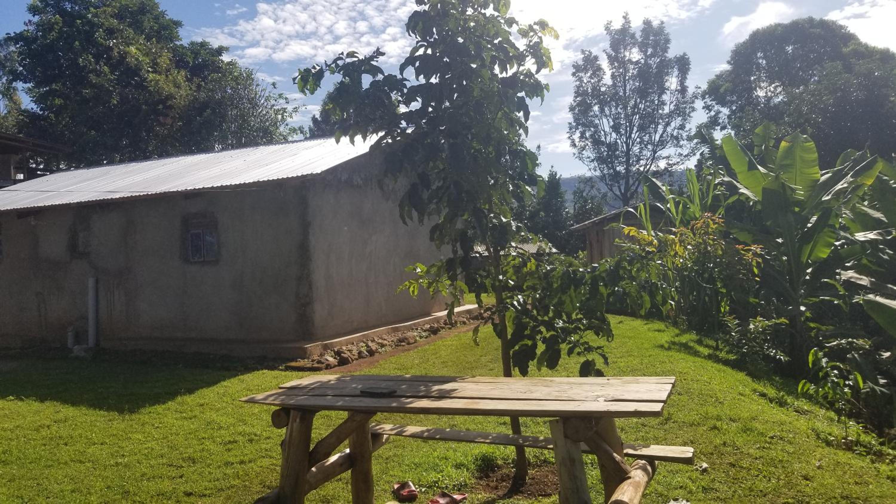 Sipi Backpackers