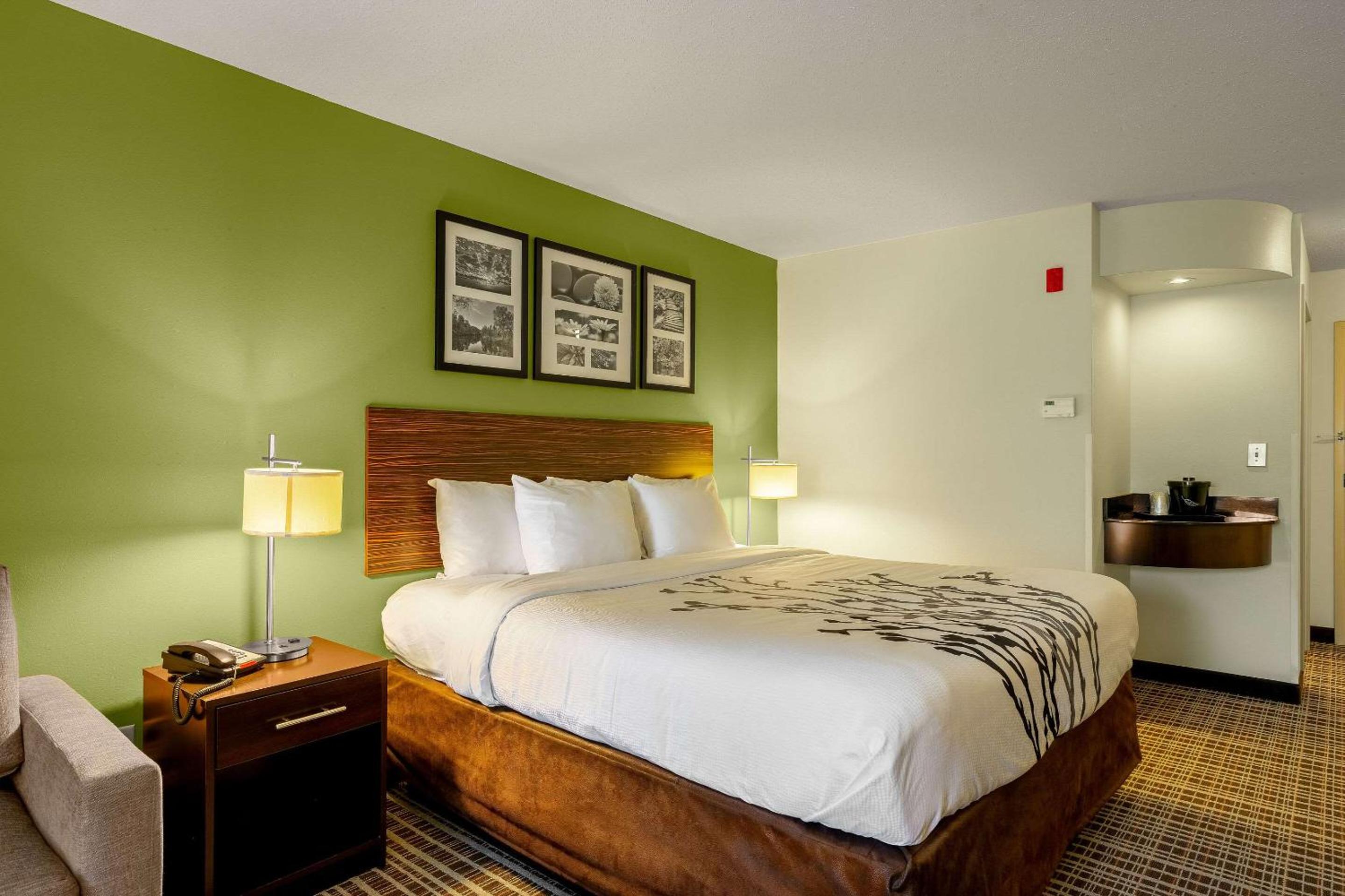 Sleep Inn  Suites Harbour Pointe - Property Image 10