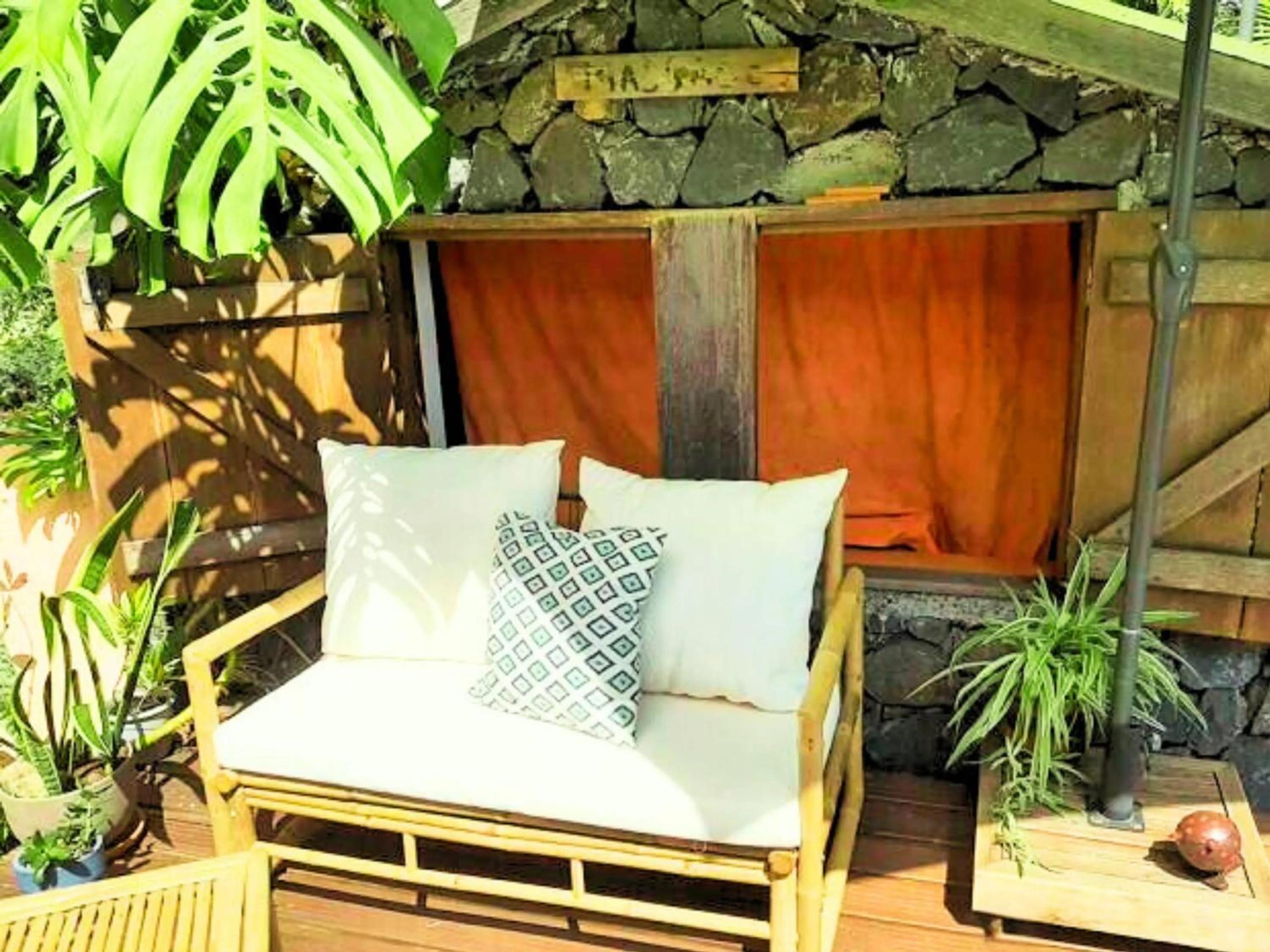 Bungalow lumineux à Saint Leu proche de la mer avec piscine partagée view 4