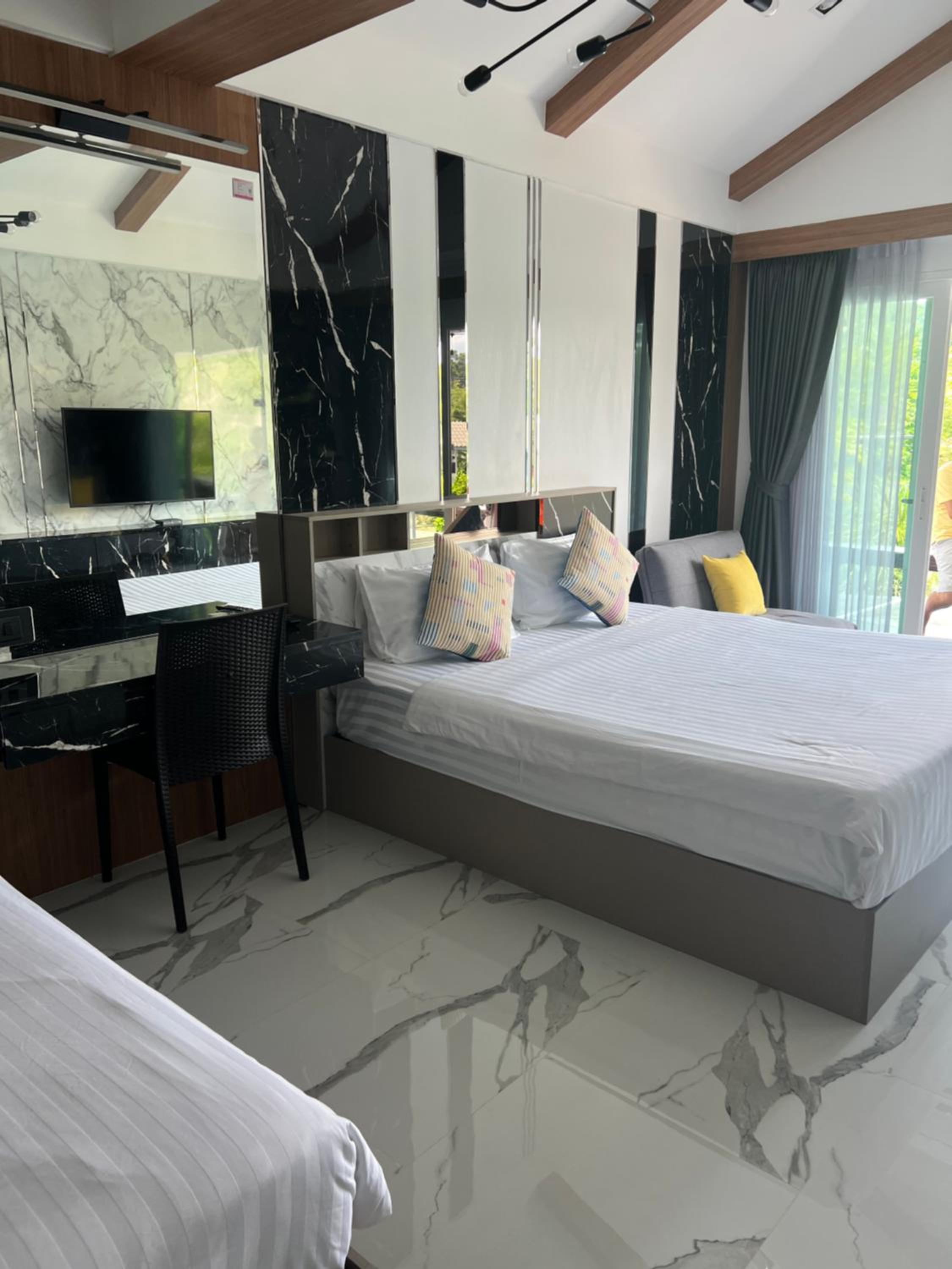Thipburee Resort