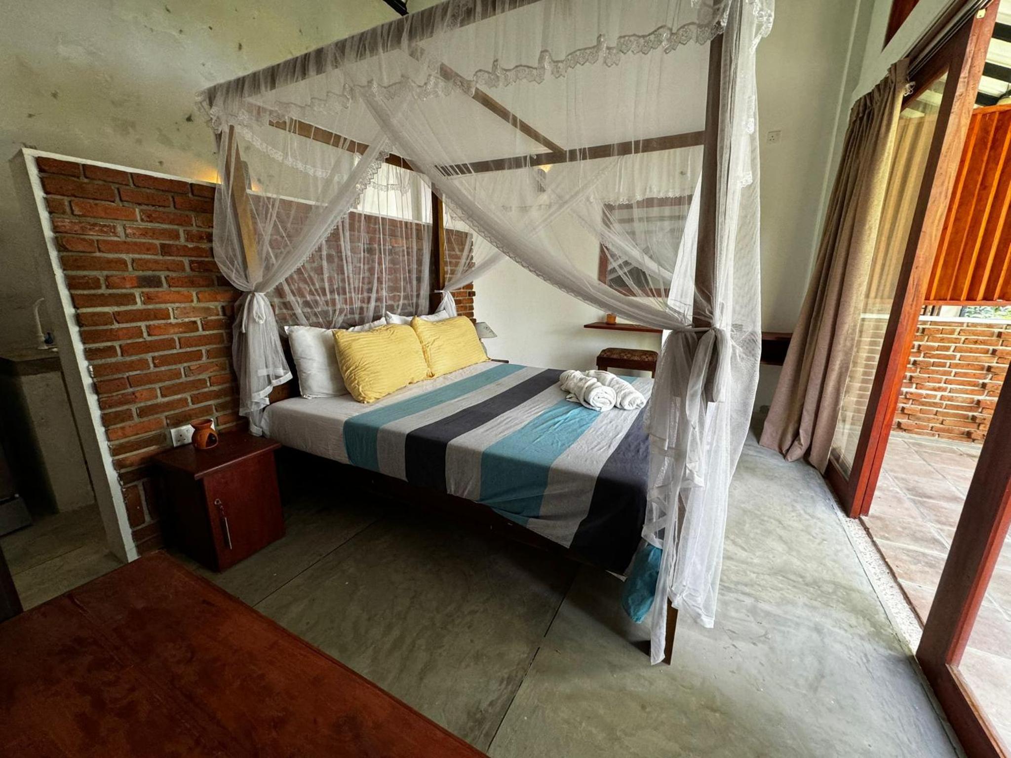 The Cinnamon Cottage