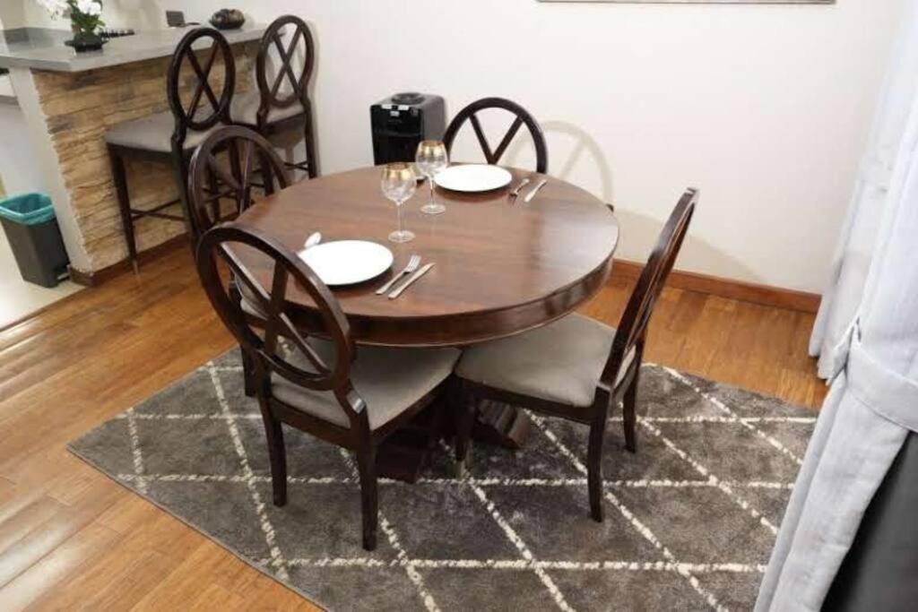 Contemporary 2 bedroom furnished serviced apartment in Lavington, Nairobi, Kenya view 3