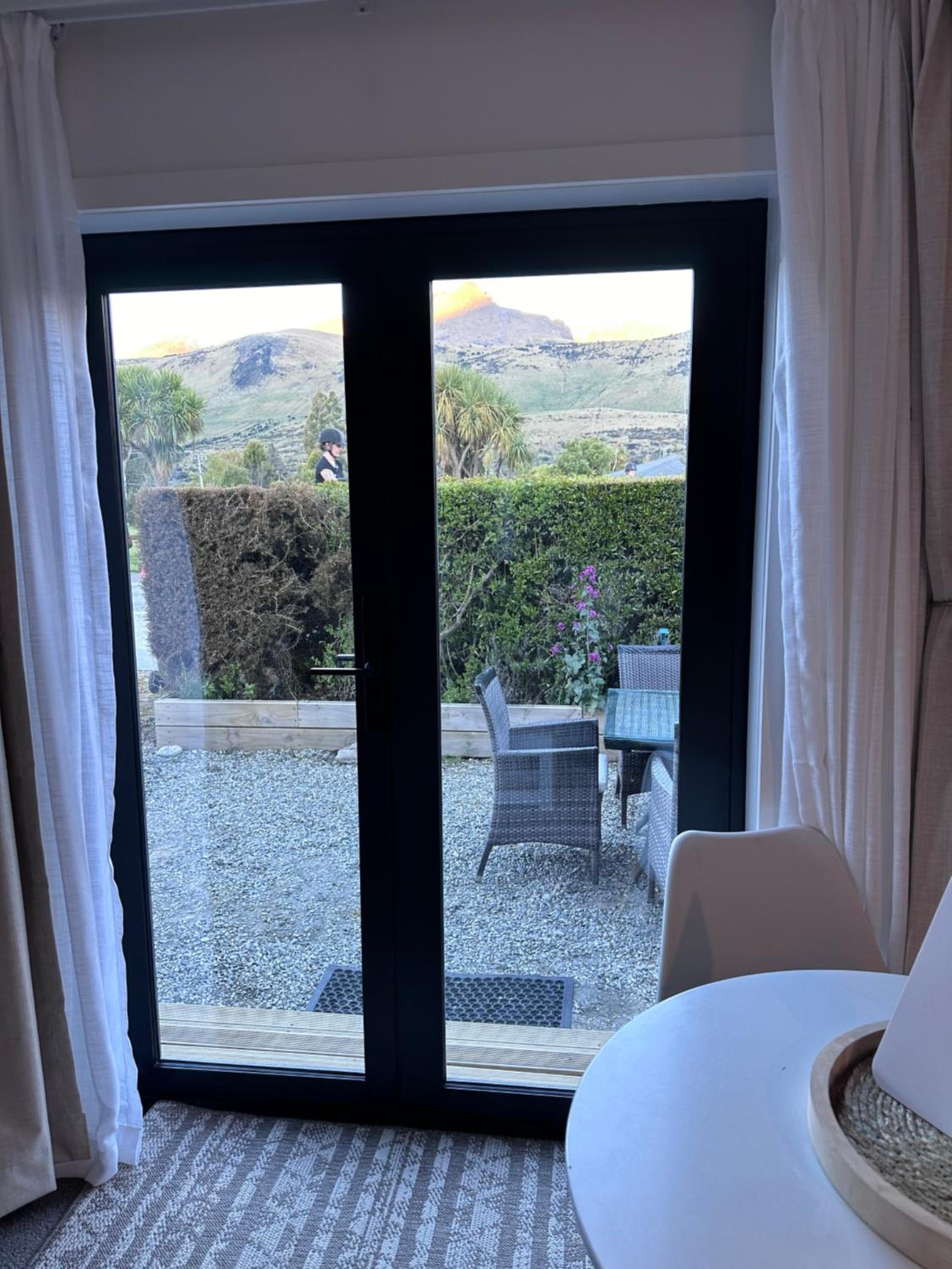 #1 Glenorchy Alpine DELUXE Suite view 5