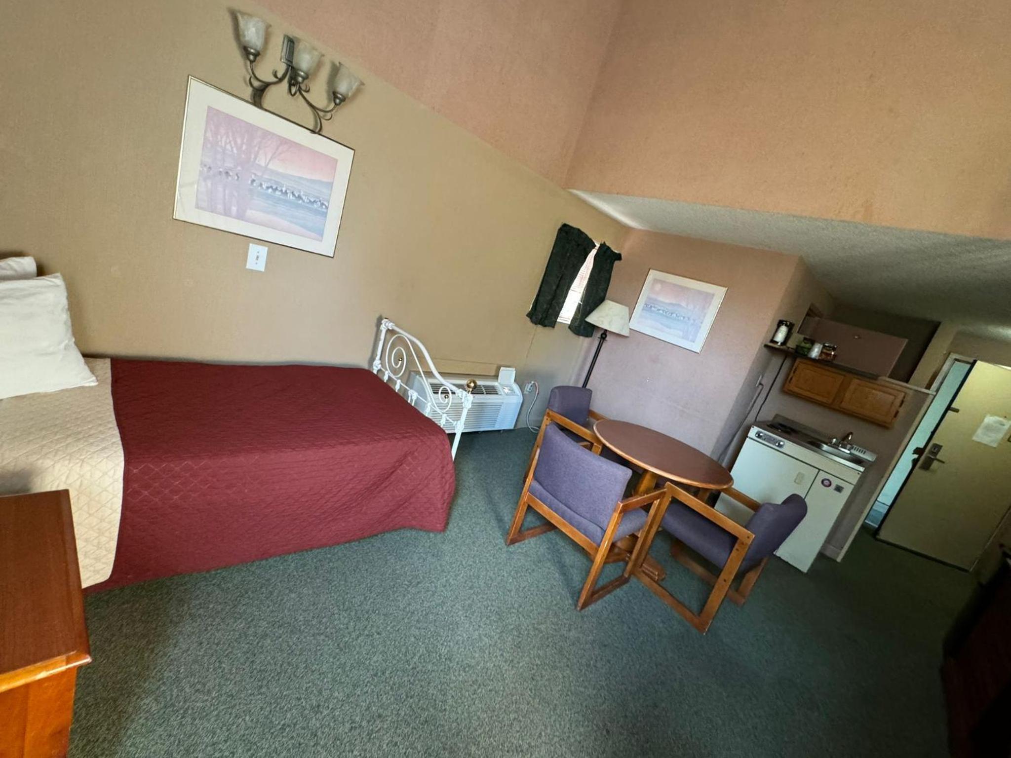 FairBridge Inn and Suites West Point - Property Image 16