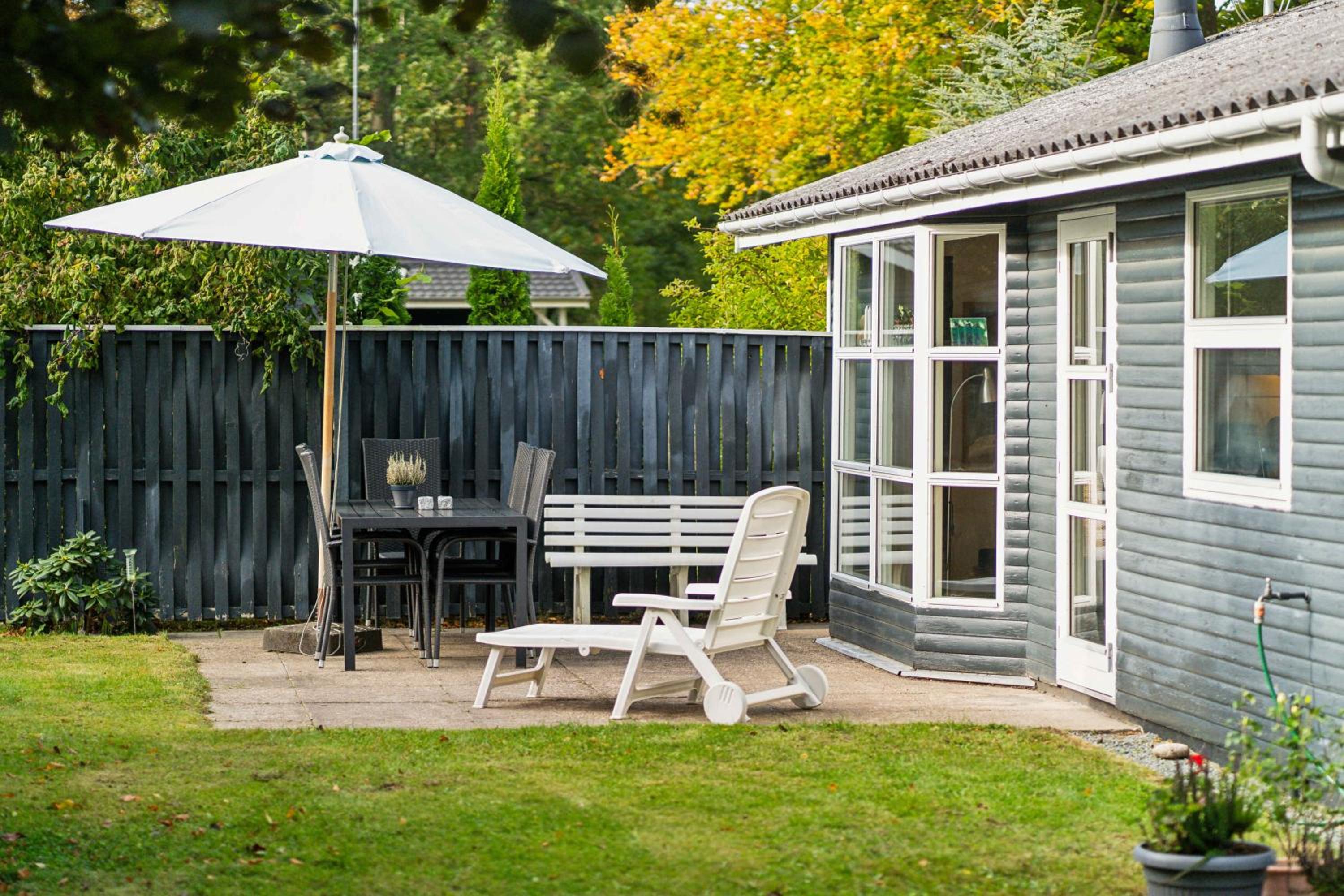 Cozy Summer House Close To The Beach view 5