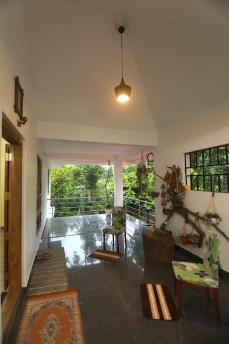 Modayil House - Anakkara view 2