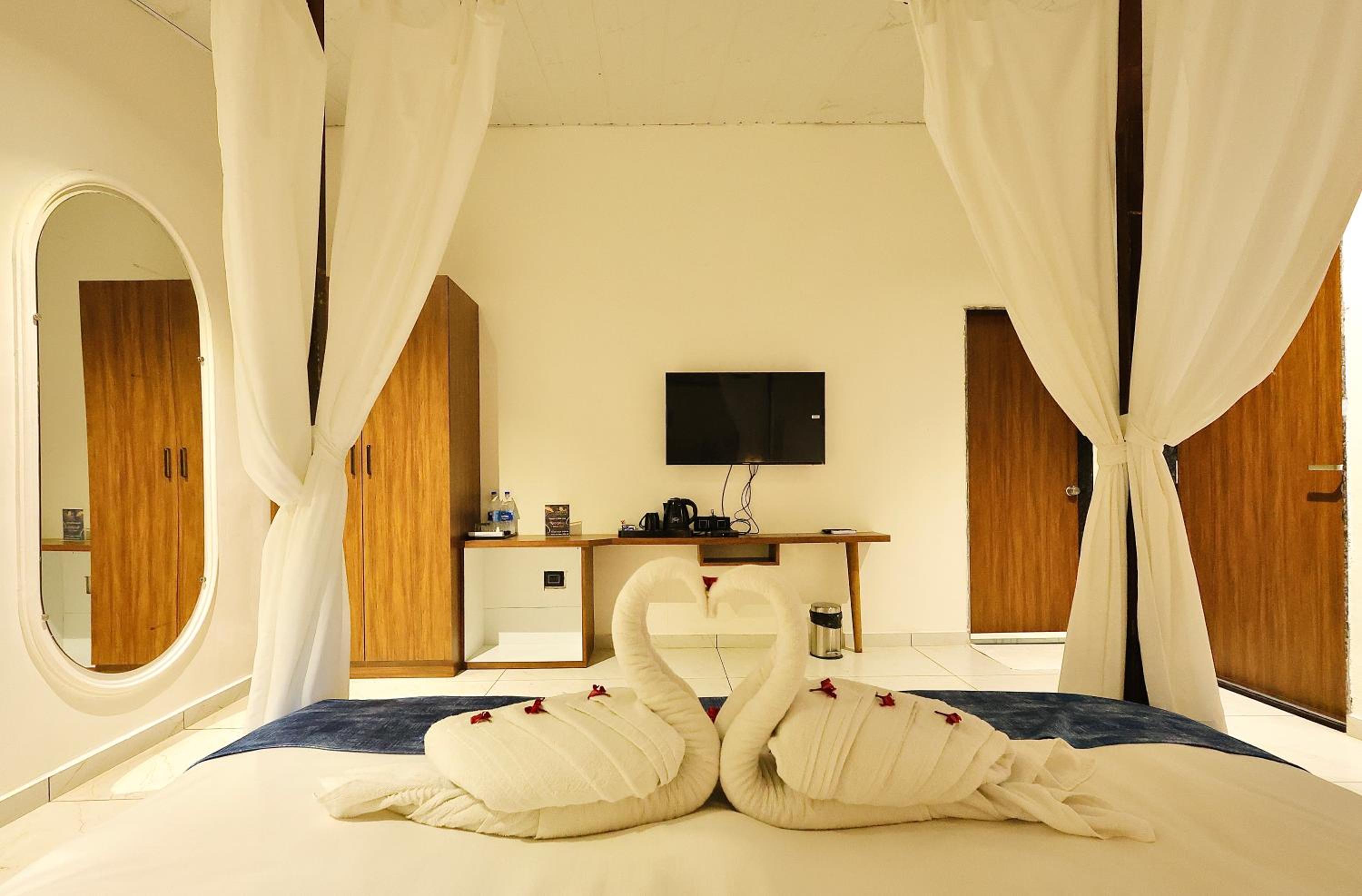 RiverView Tent Resort