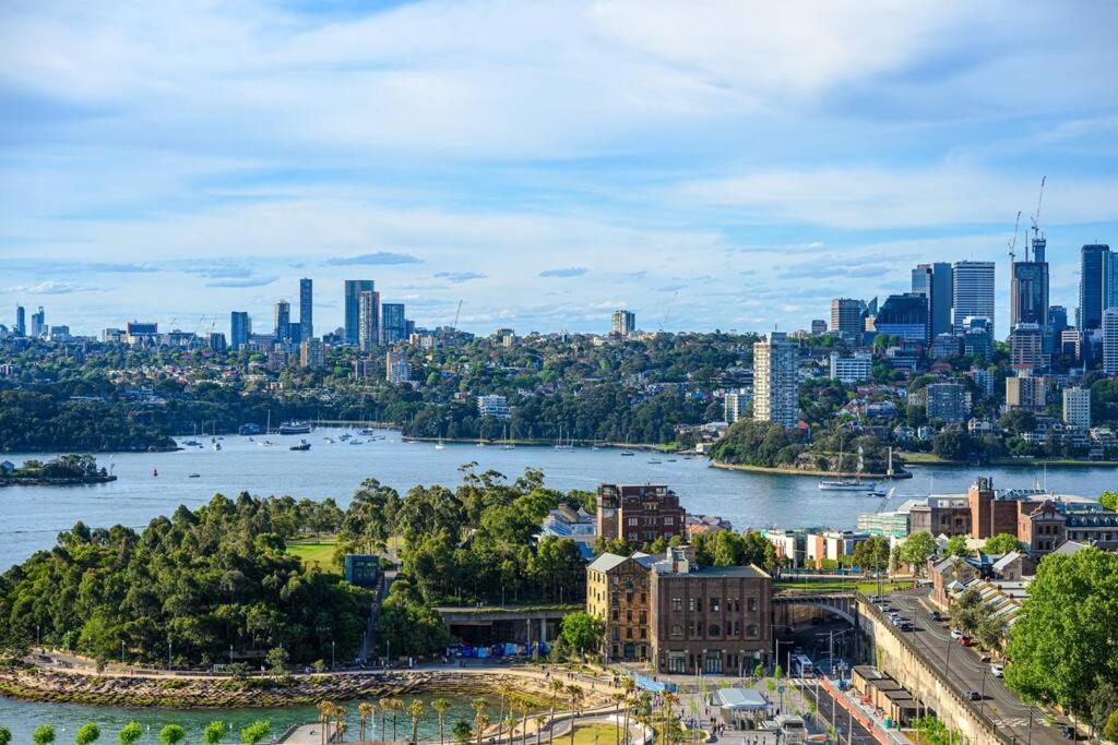 Waterfront CBD luxury 1Br with best view