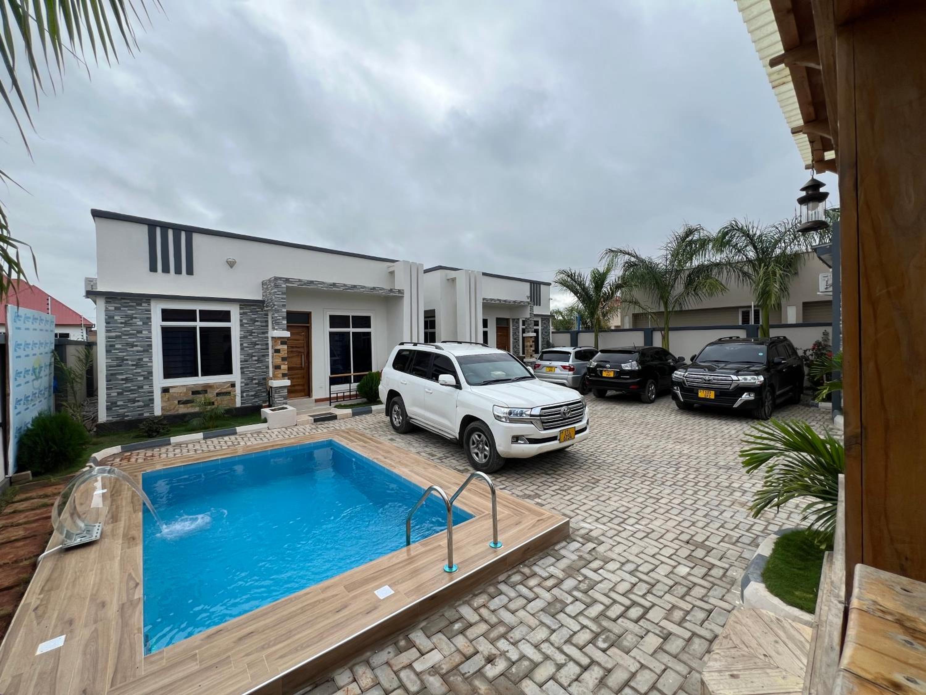 Bravado villas