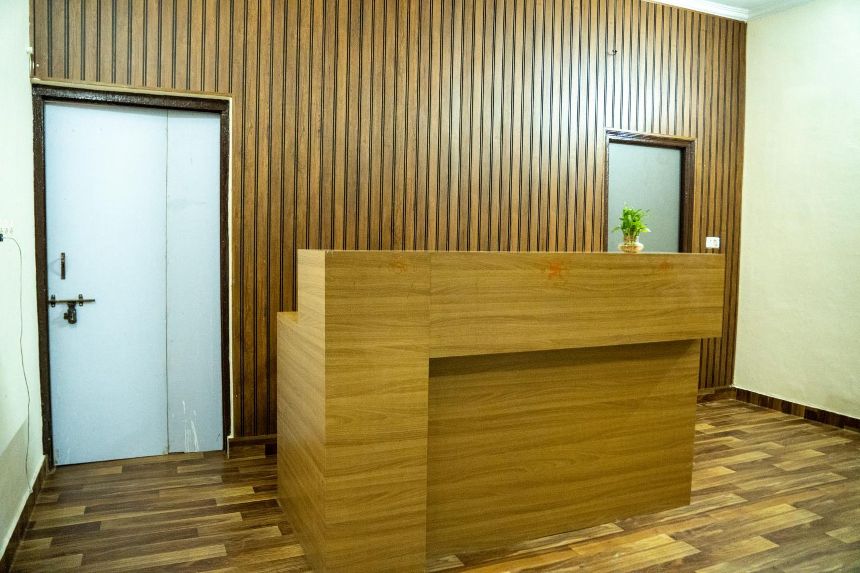 Astoria Elite Guest House