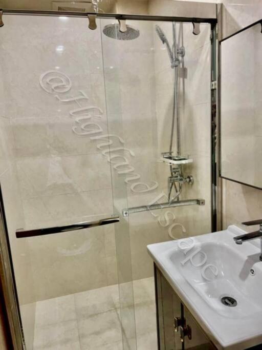 'Highland Escape' Condo Studio Unit view 5
