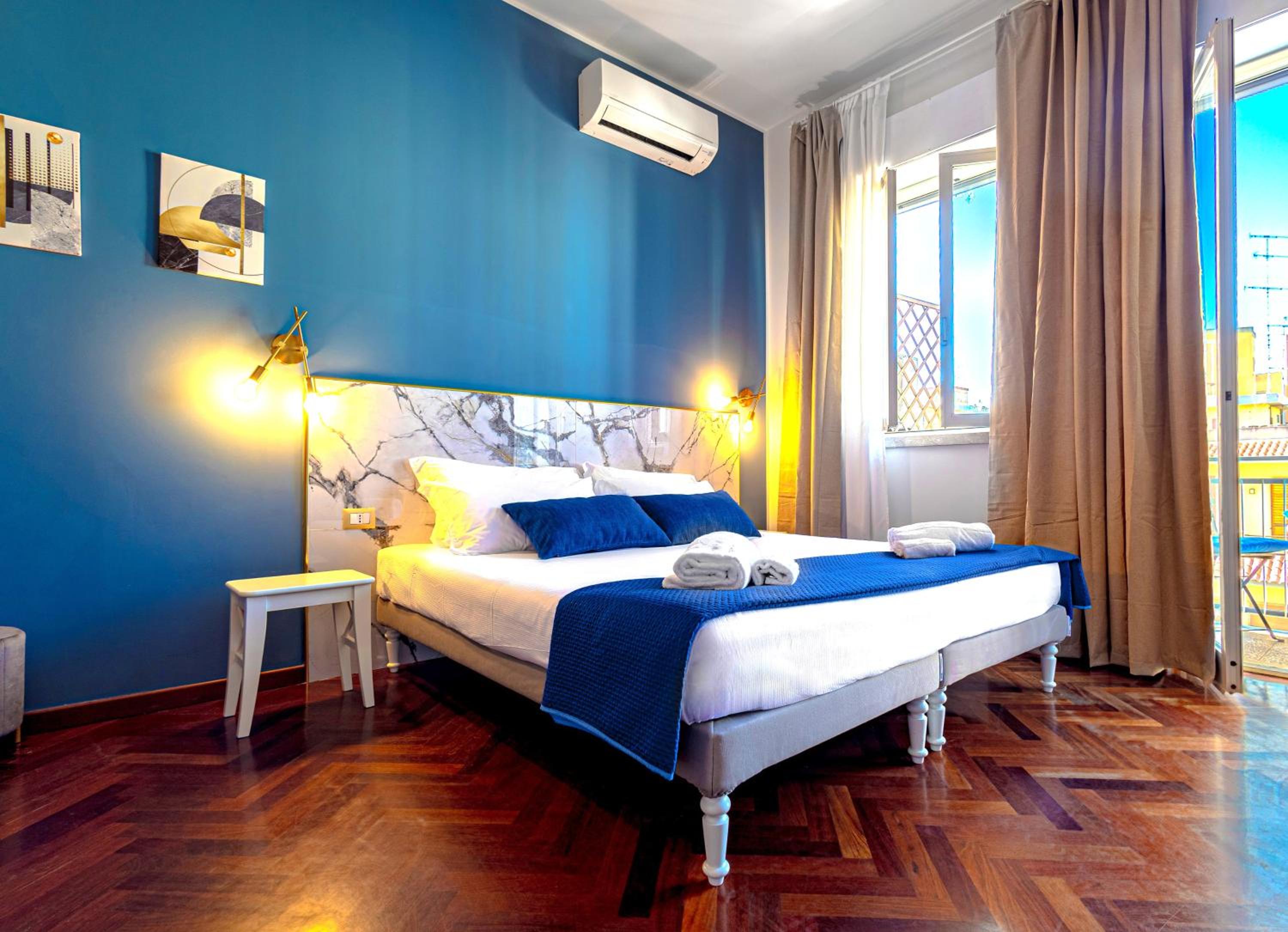 City Love Rooms view 3