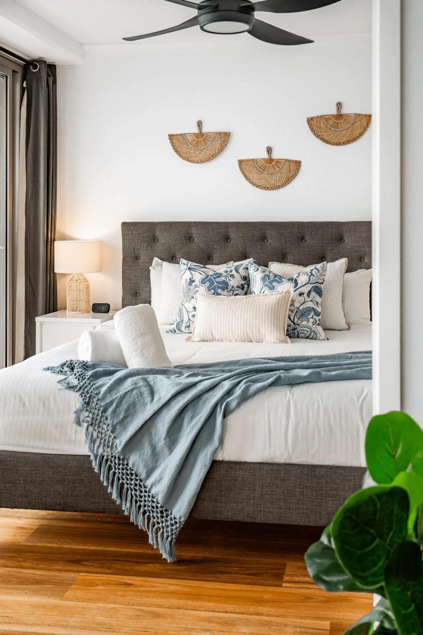 SHARA Stunning Ocean Views and Modern Comfort