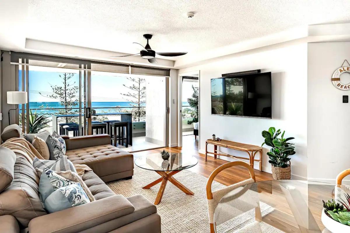 SHARA Stunning Ocean Views and Modern Comfort