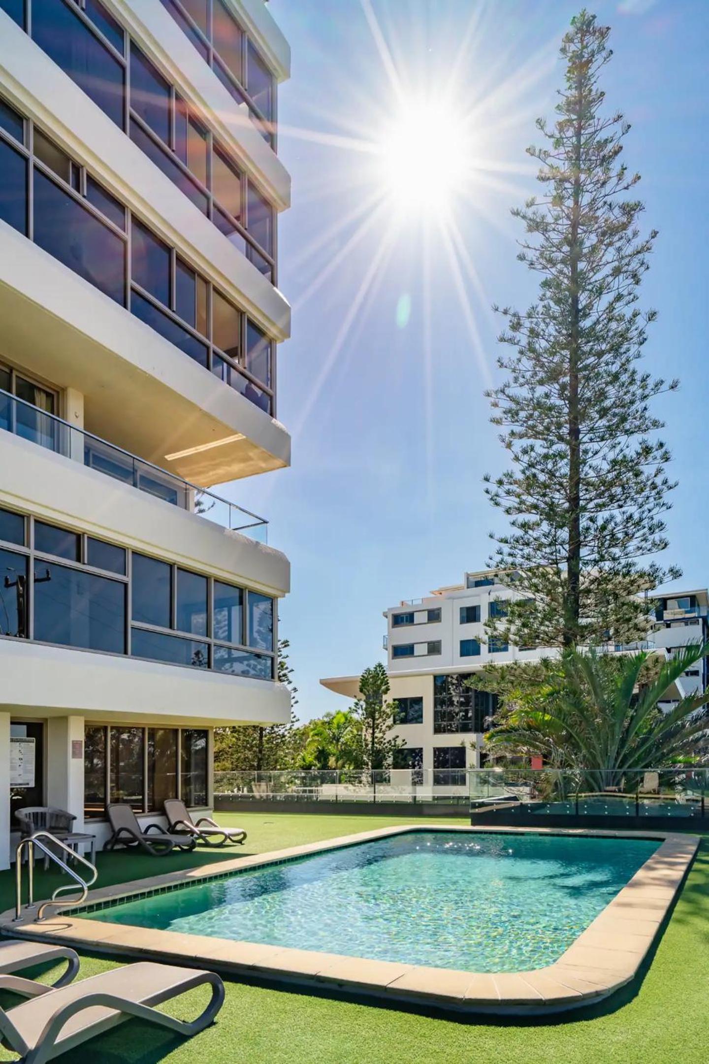 SHARA Stunning Ocean Views and Modern Comfort
