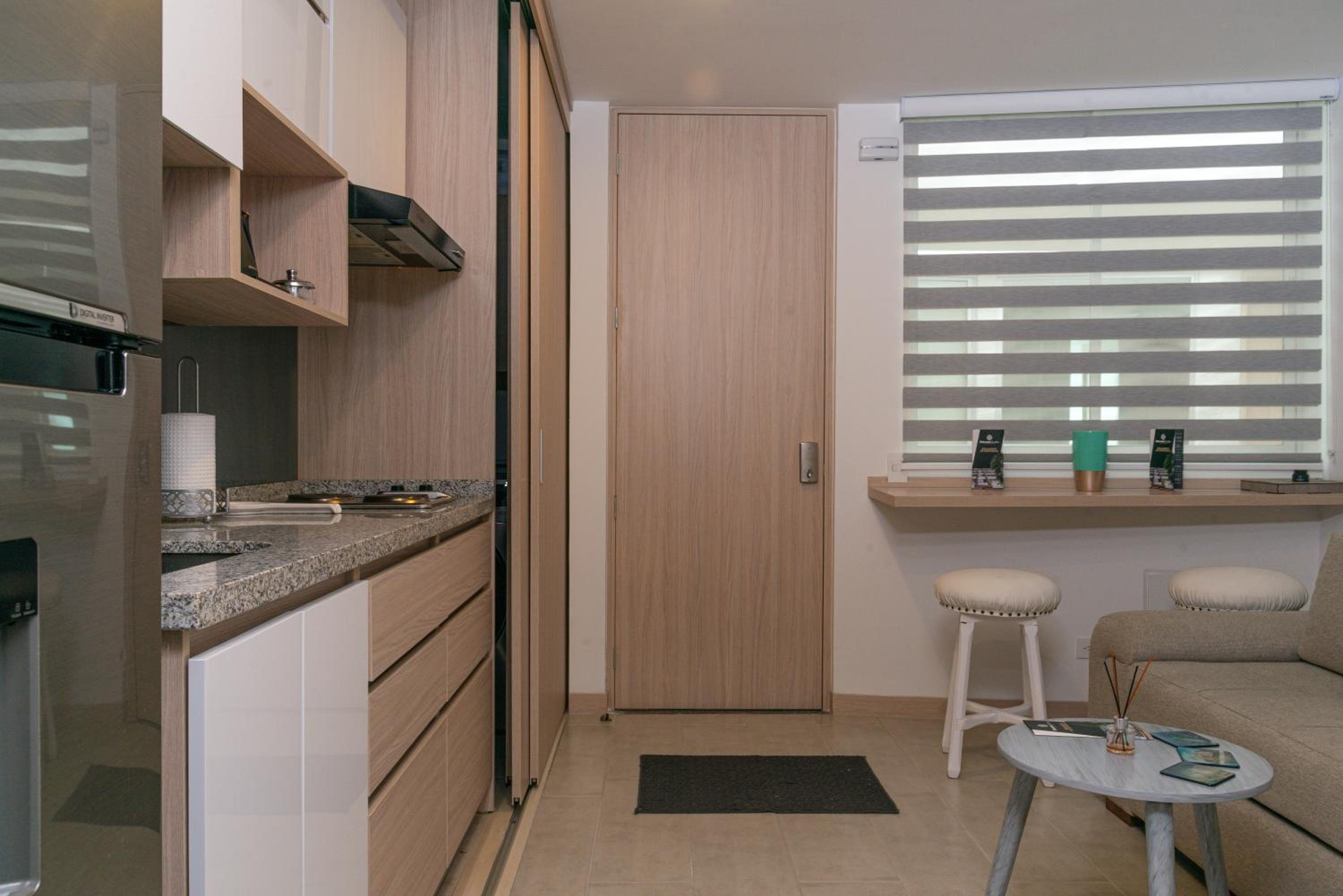 Metropolitan Studio Suite