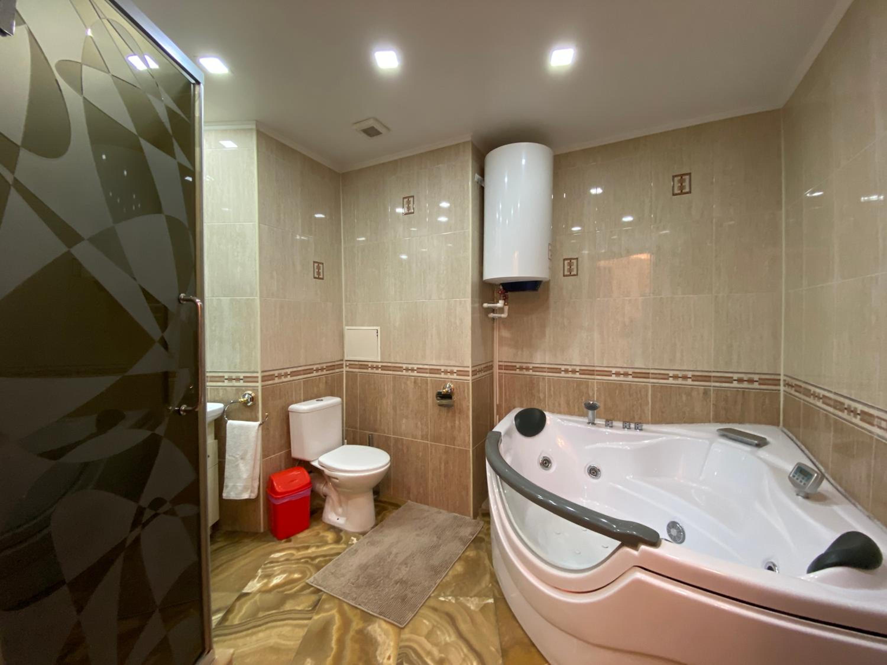 Northern Avenue, 3 bedrooms Luxury, Grande PentHouse with a large Terrace HH888