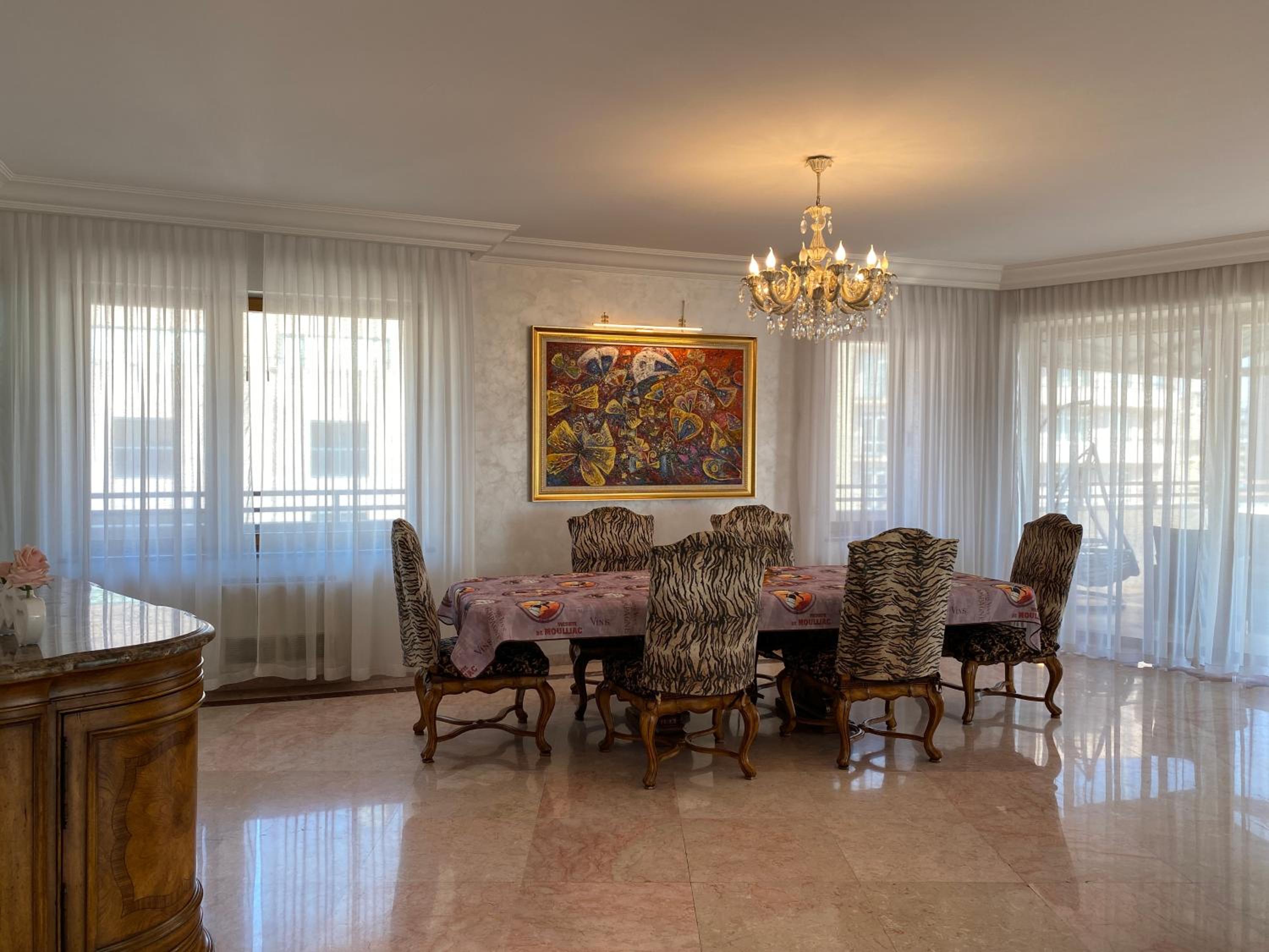 Northern Avenue, 3 bedrooms Luxury, Grande PentHouse with a large Terrace HH888