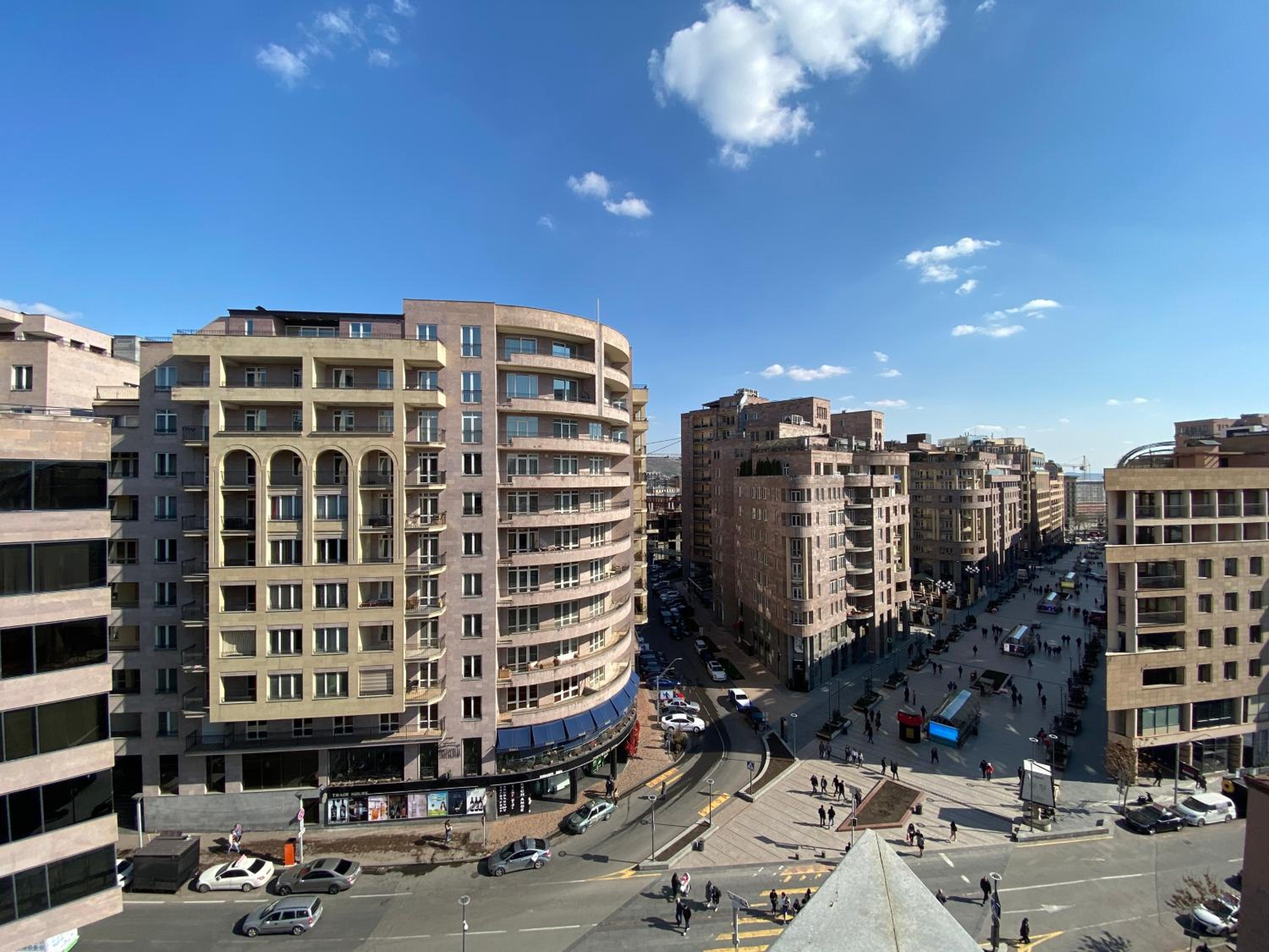 Northern Avenue, 3 bedrooms Luxury, Grande PentHouse with a large Terrace HH888
