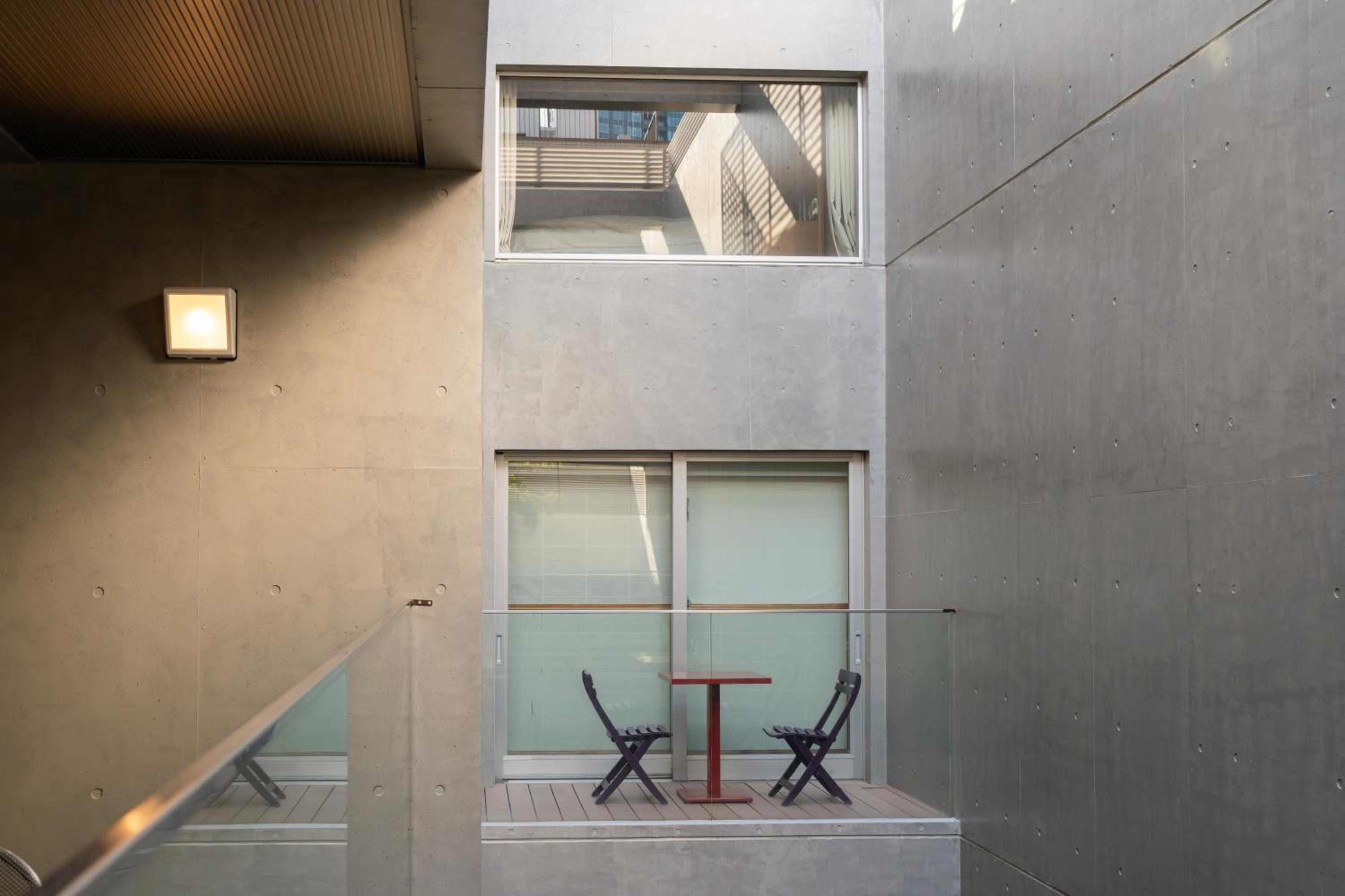 Azabu Modern House The Tokyo Tower can be seen from the villa 500m2
