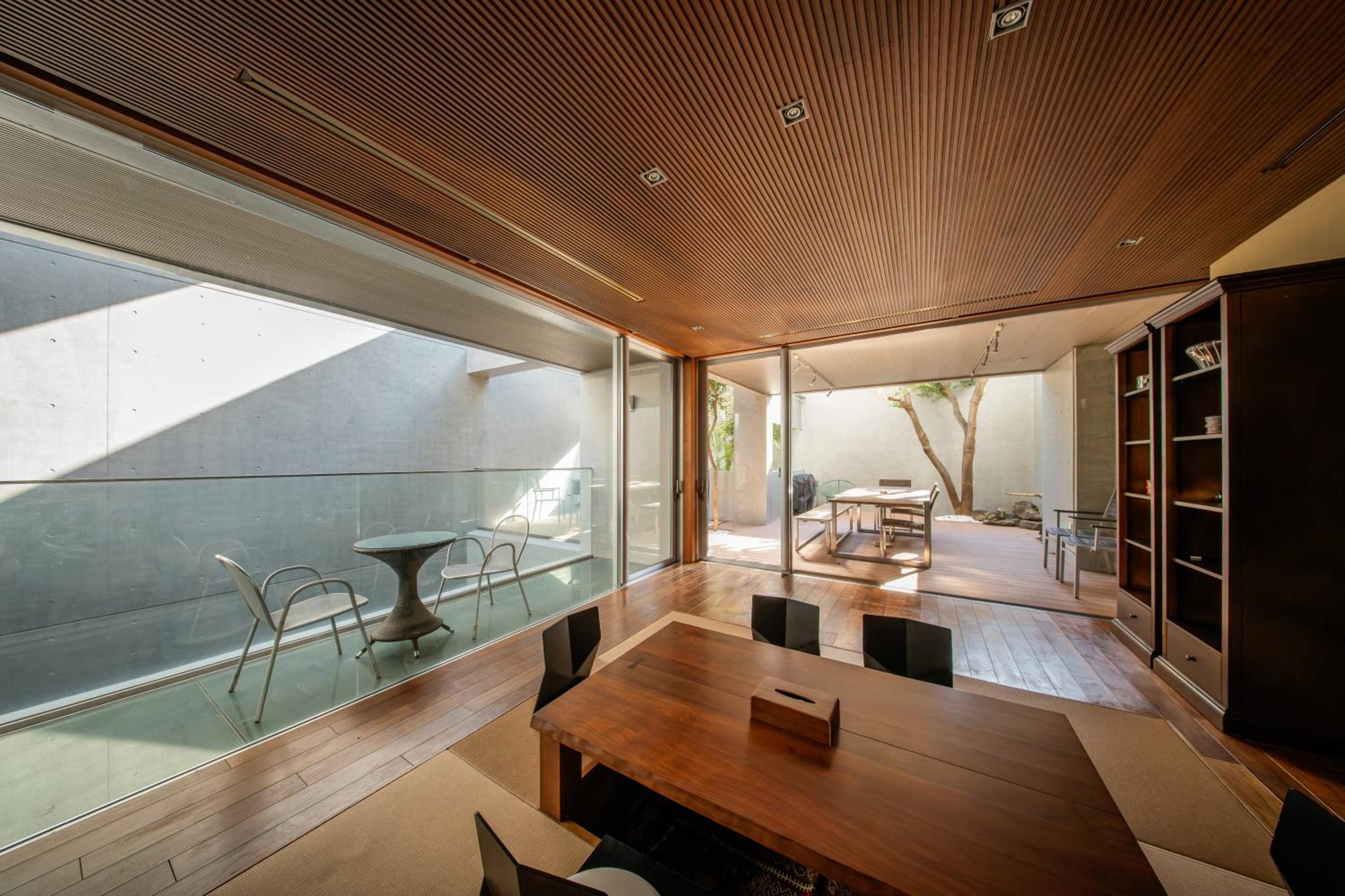 Azabu Modern House The Tokyo Tower can be seen from the villa 500m2