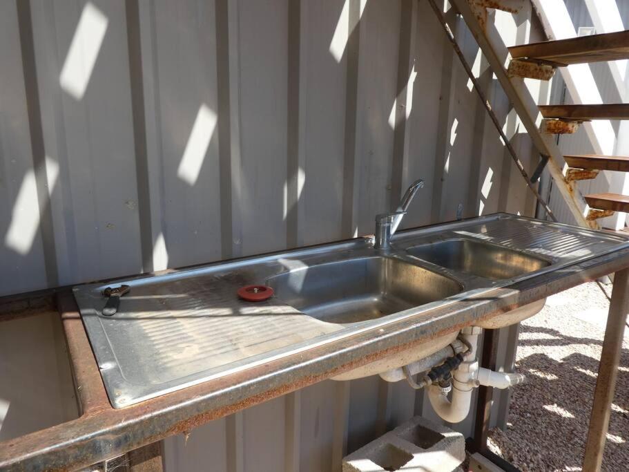 Moonta Bay Stylish large home 3 min walk from beach and jetty