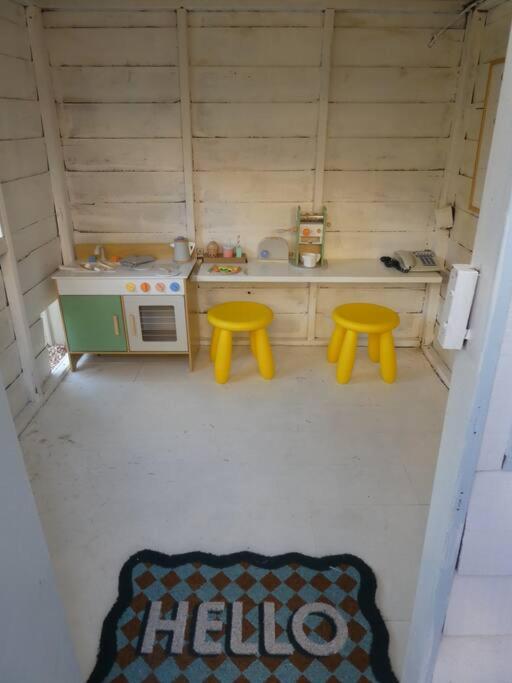 Moonta Bay Stylish large home 3 min walk from beach and jetty
