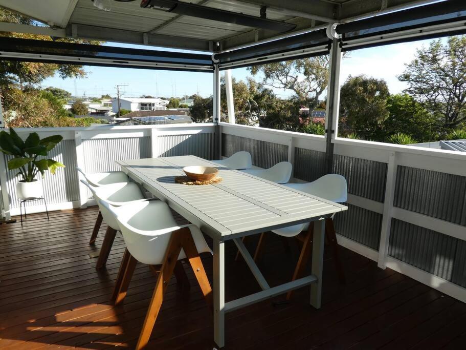 Moonta Bay Stylish large home 3 min walk from beach and jetty
