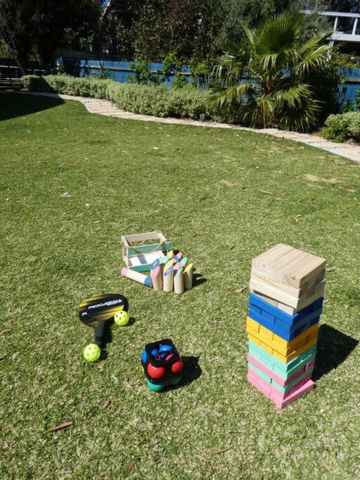 Moonta Bay Stylish large home 3 min walk from beach and jetty