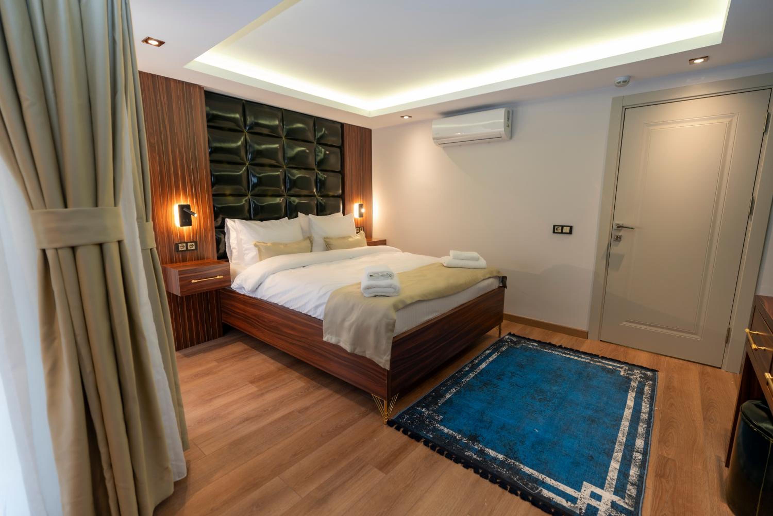 THE MUA LUXURY HOMEs