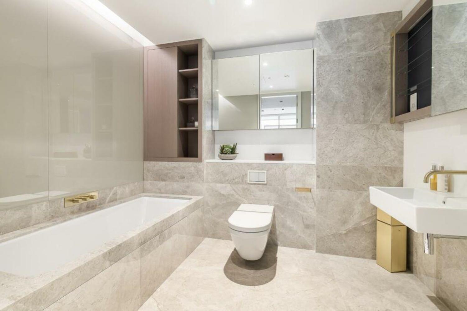 Modern Designer Central Leicester Square and Covent Garden Sleeps 6 view 5