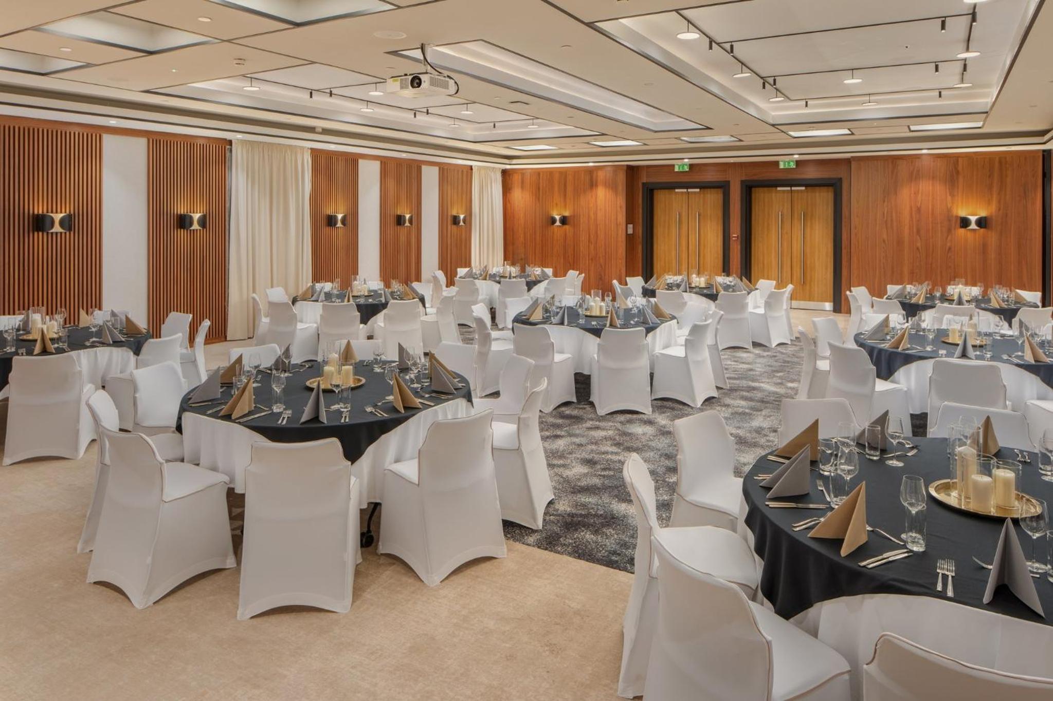 Crowne Plaza Budapest by IHG 50