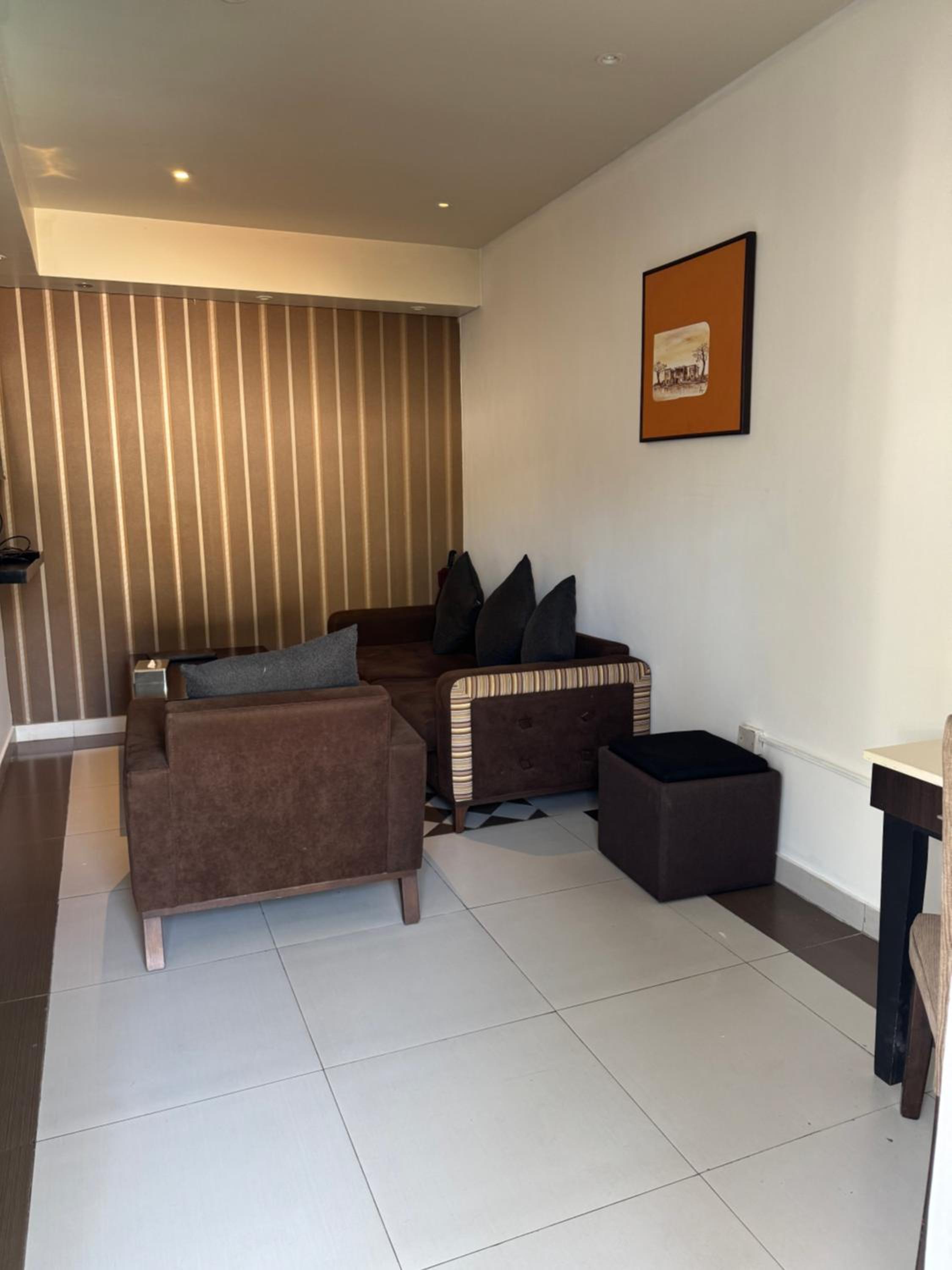 Eagles Apartments, Airport Residential