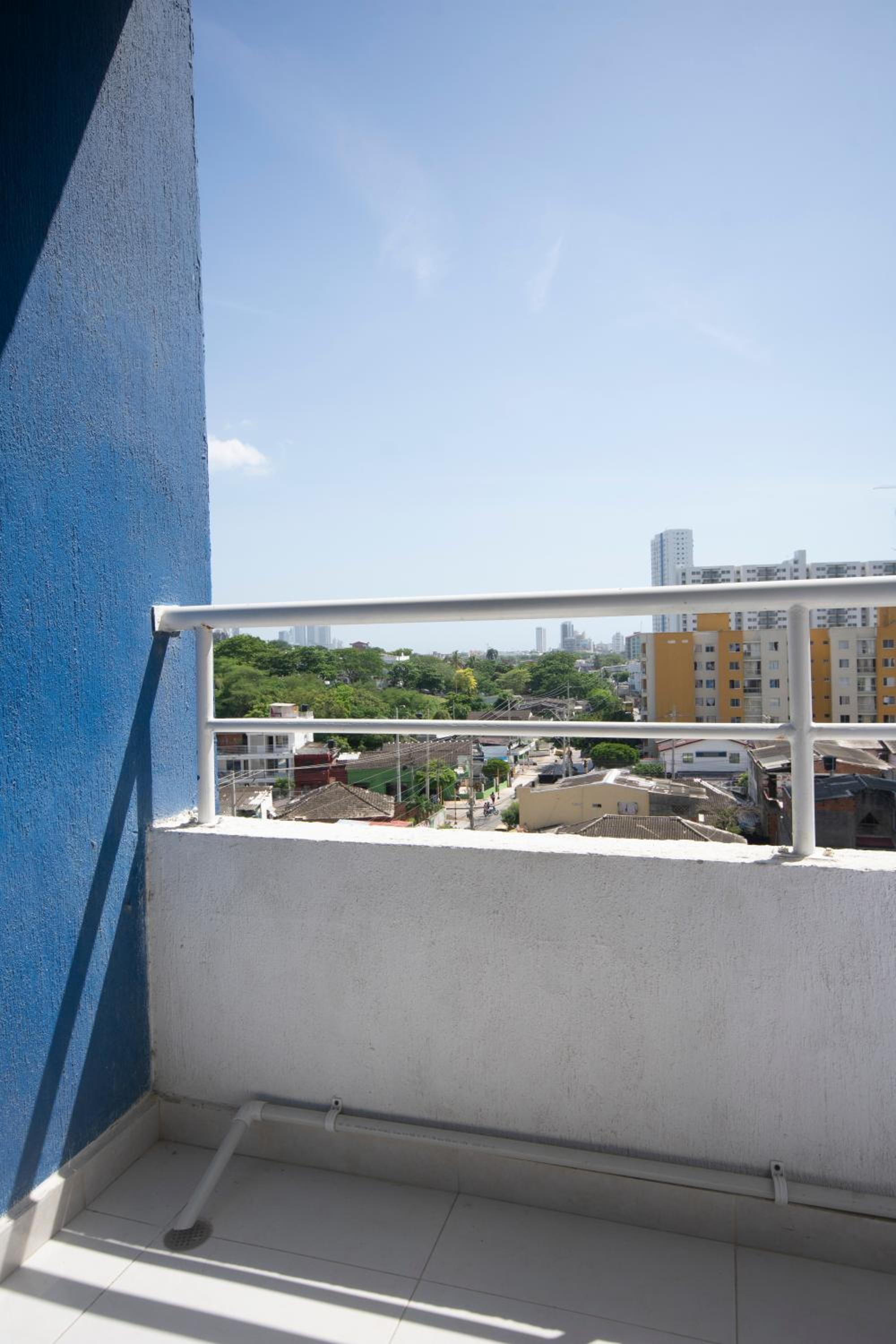 Torre Fuerte Confortable Apartamento completo con Piscina en excelente ubicación