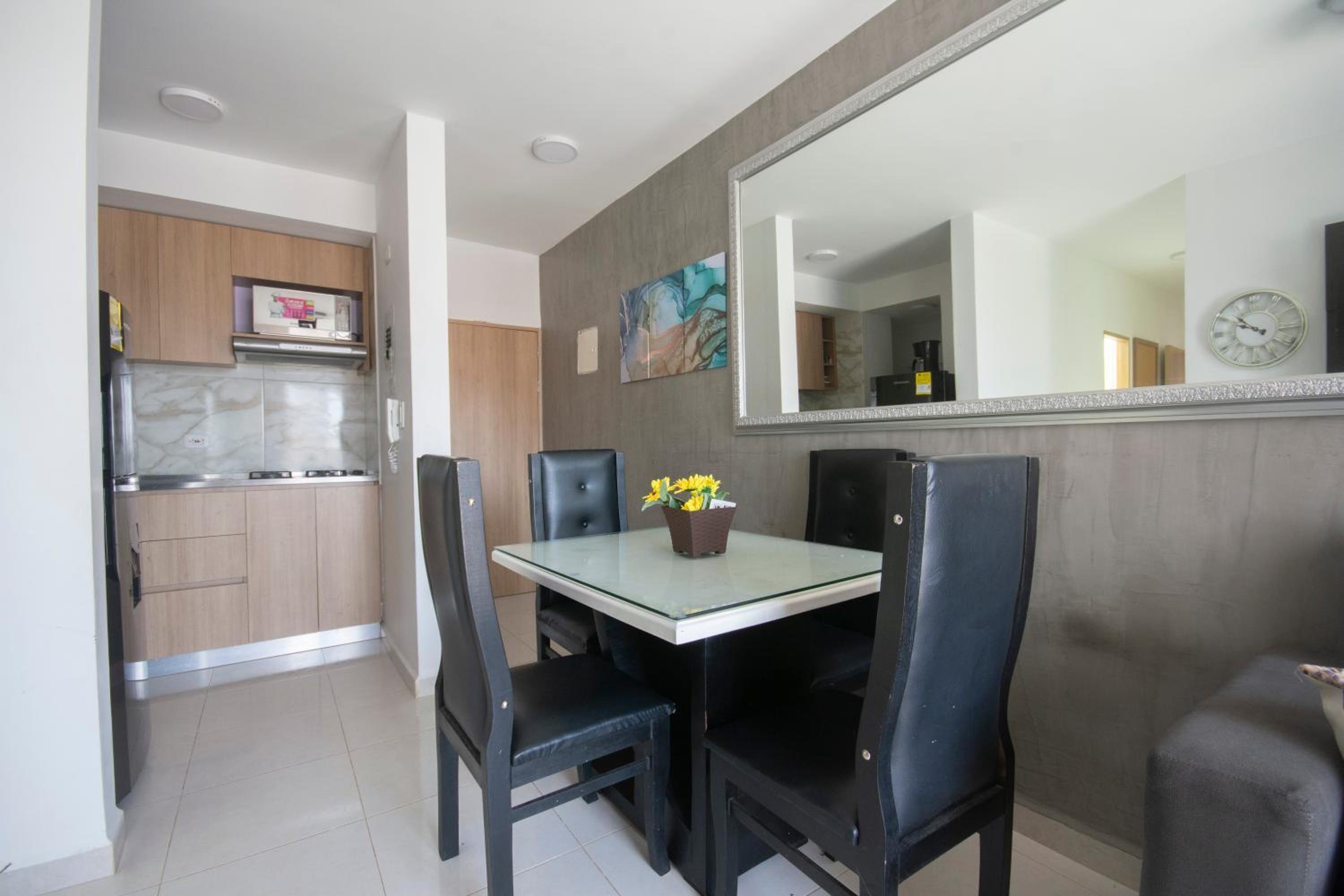 Torre Fuerte Confortable Apartamento completo con Piscina en excelente ubicación