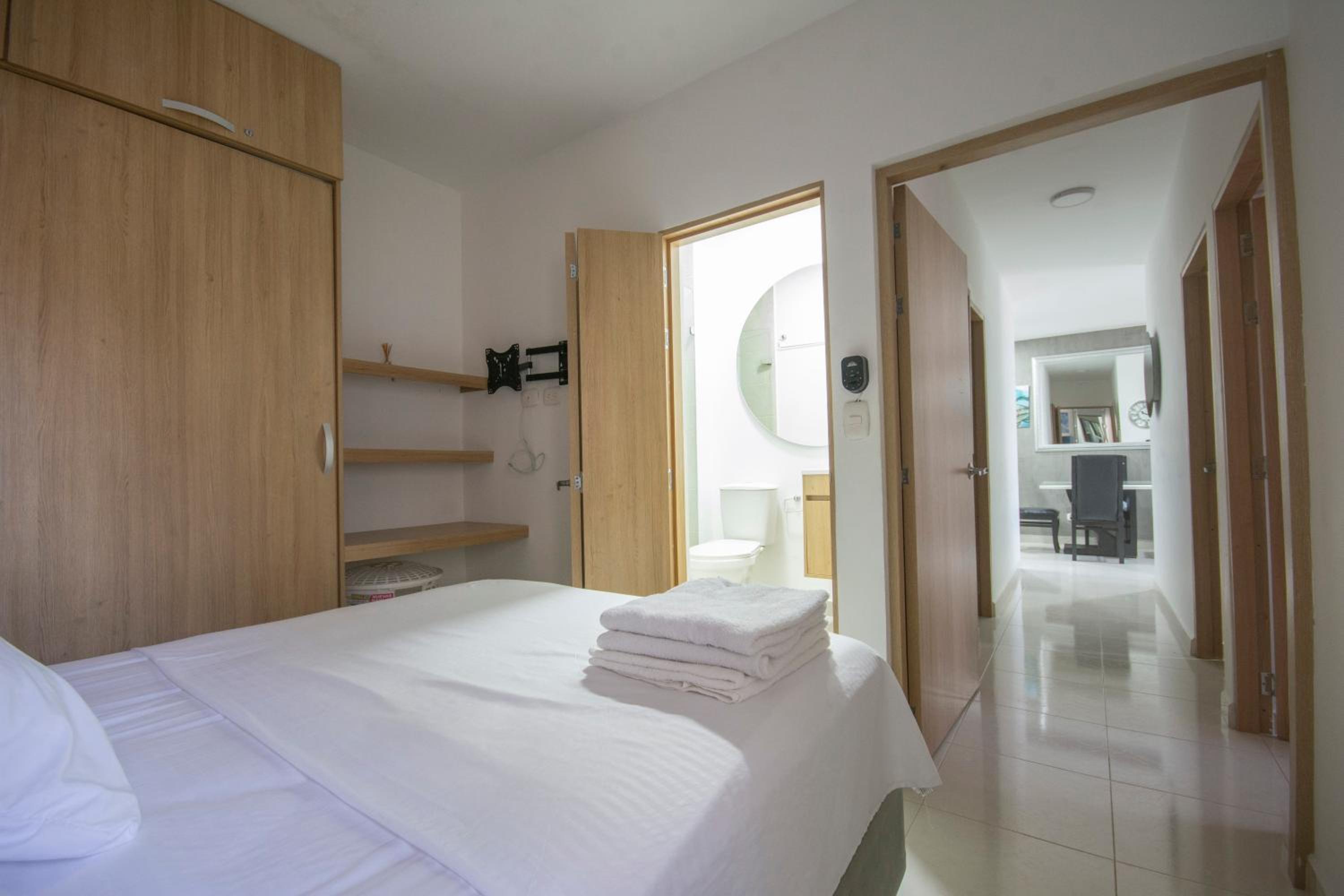 Torre Fuerte Confortable Apartamento completo con Piscina en excelente ubicación
