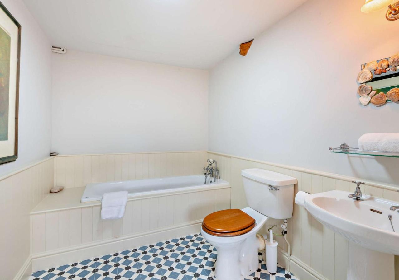 7 Bed in Ringstead oc-f29155 view 4