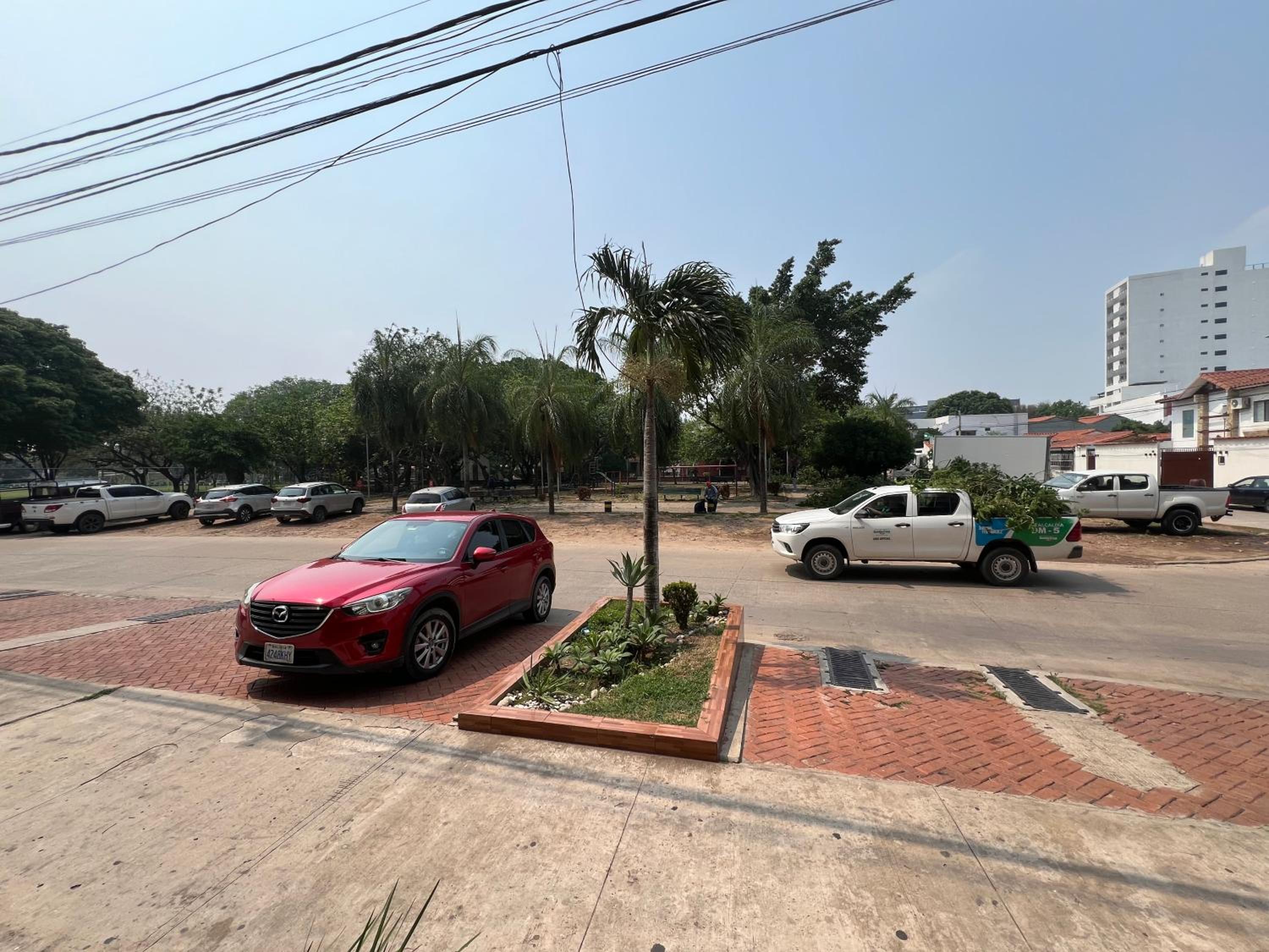 Relajate en Moderno y Elegante Apartamento Familiar con amplio balcón, en Zona Residencial Avenida Beni