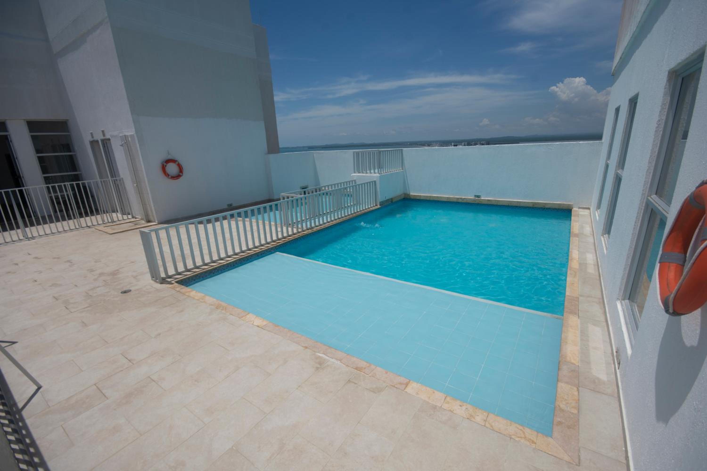 Torre Fuerte Confortable Apartamento completo con Piscina en excelente ubicación