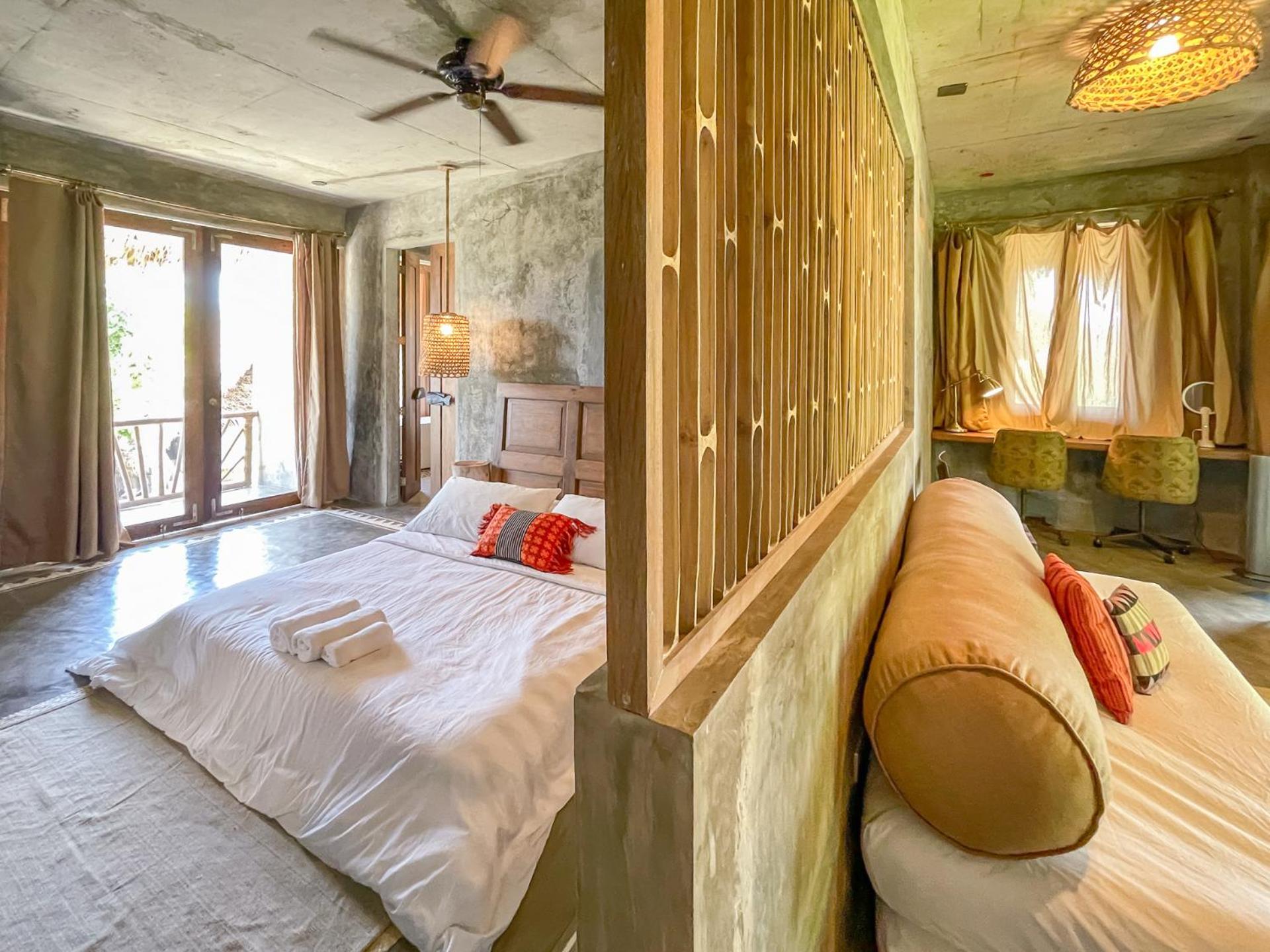 BAIA Nest Surf Villa Near the Beach - WiFi, Self-Serve Breakfast, Pet Friendly with a Fee view 3