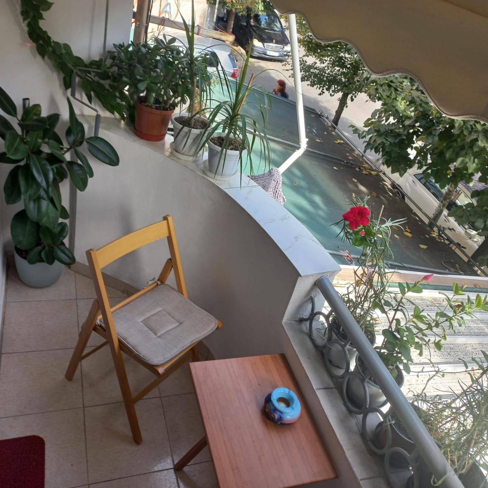 Regis Apartment