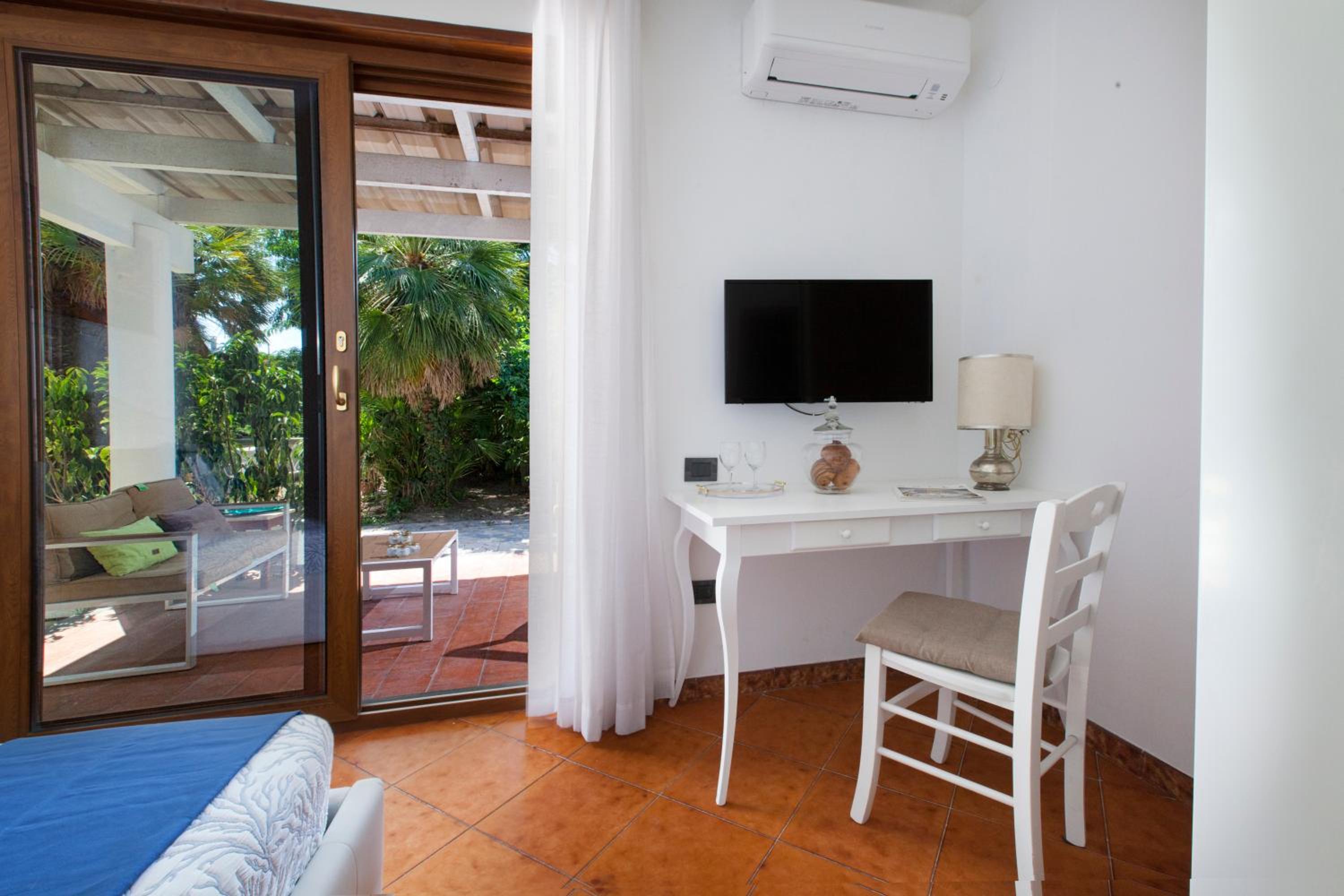 Camera Spaziosa in Villa con Terrazzino Privato photo 5