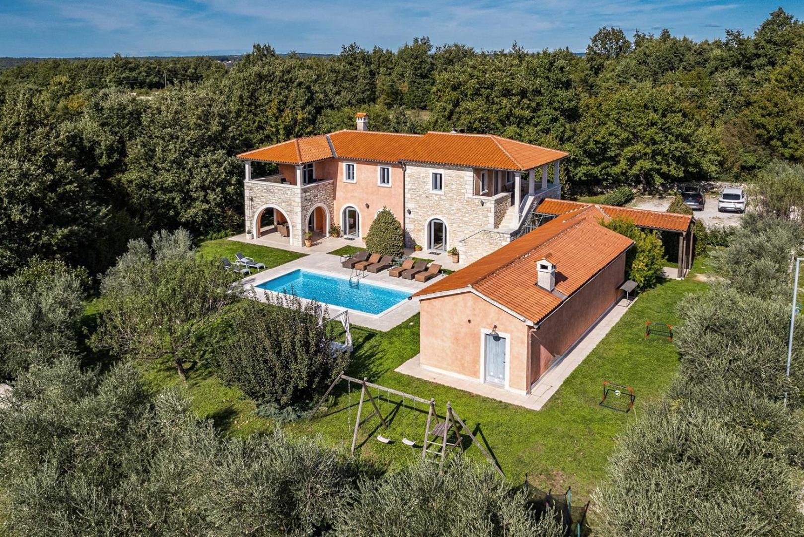 Villa Gimino view 3