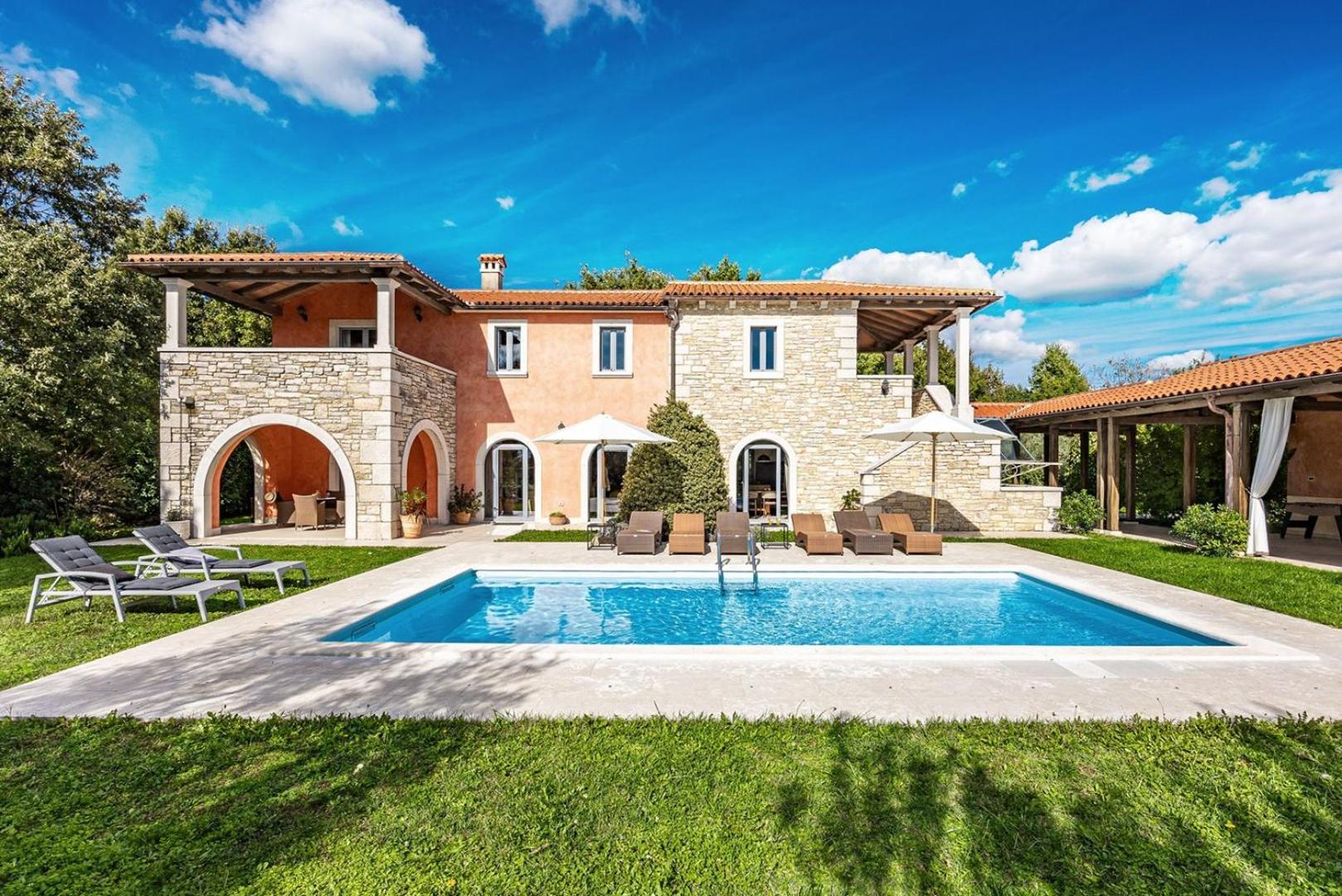 Villa Gimino view 2