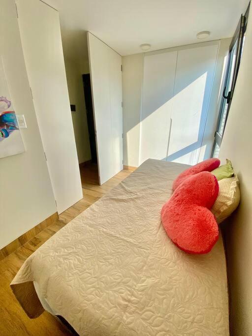 Cómodo Apartamento de 2 dormitorio en Santa Cruz incluye parqueo