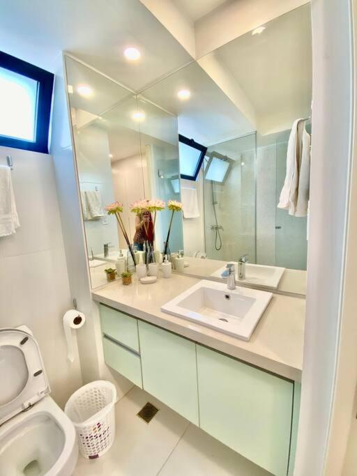 Cómodo Apartamento de 2 dormitorio en Santa Cruz incluye parqueo