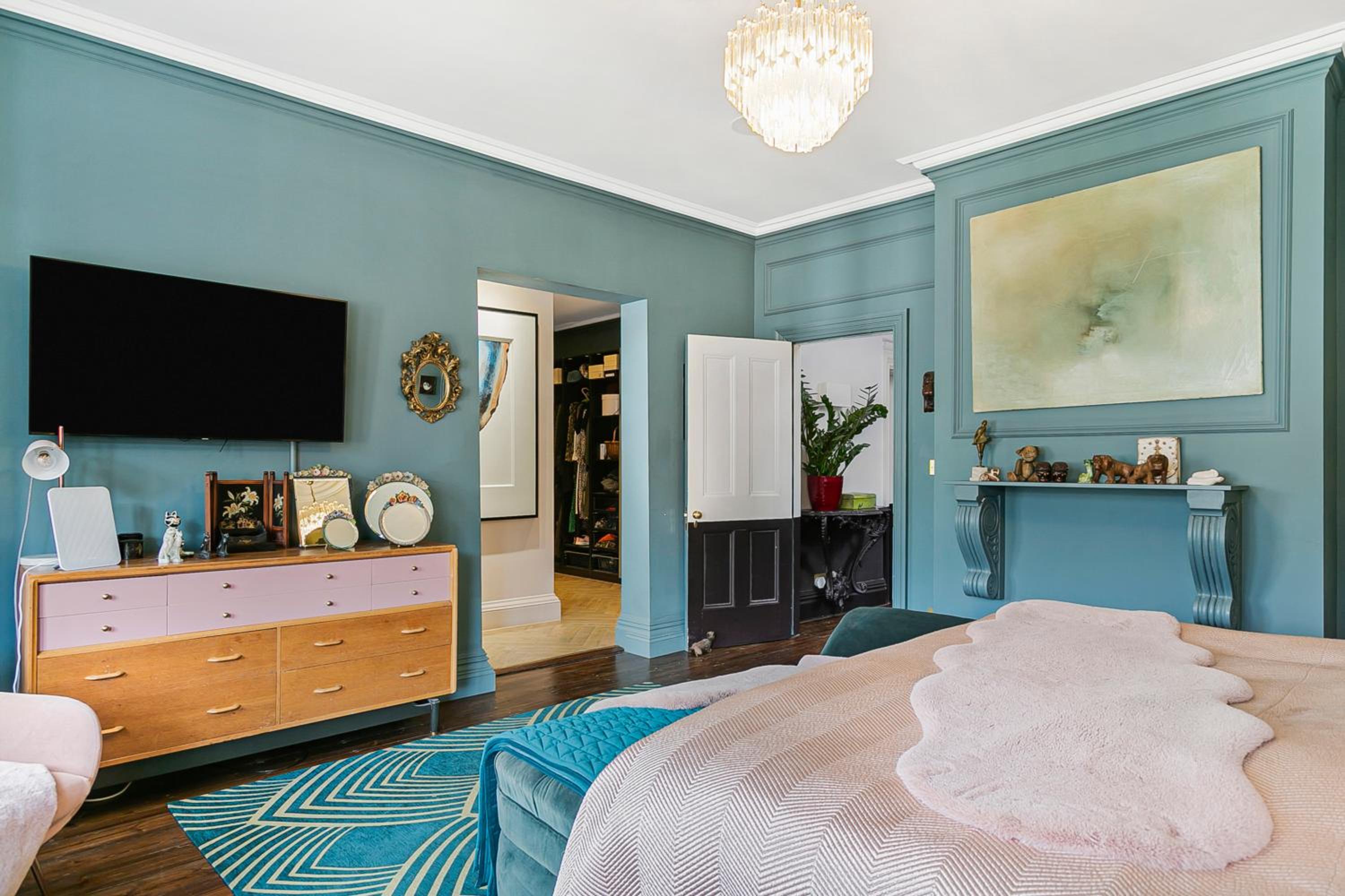The Vicarage by Hostara Homes, a luxury 4 bedroom designer home in Highgate, perfect for families and groups