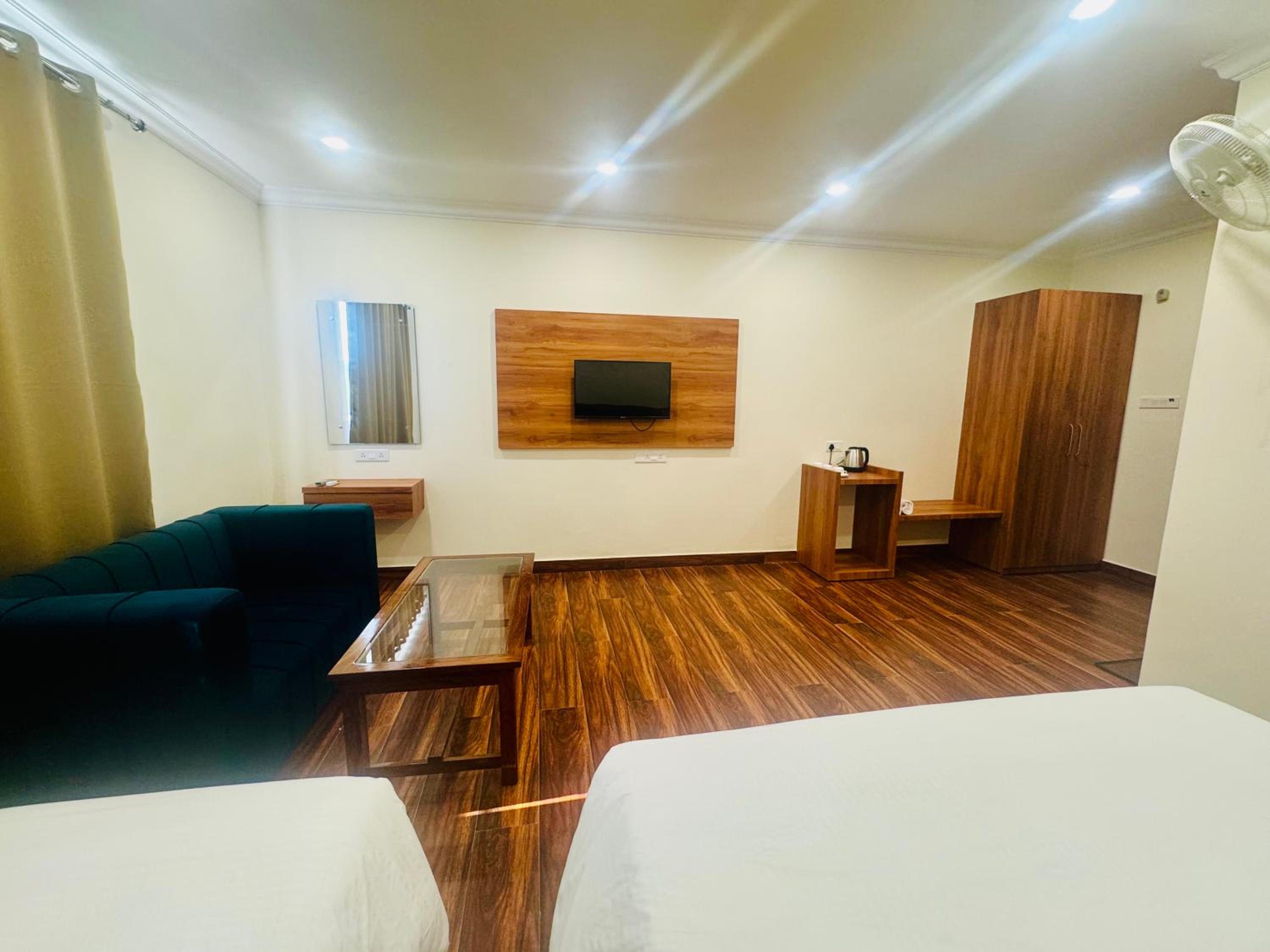 Hotel MADE
