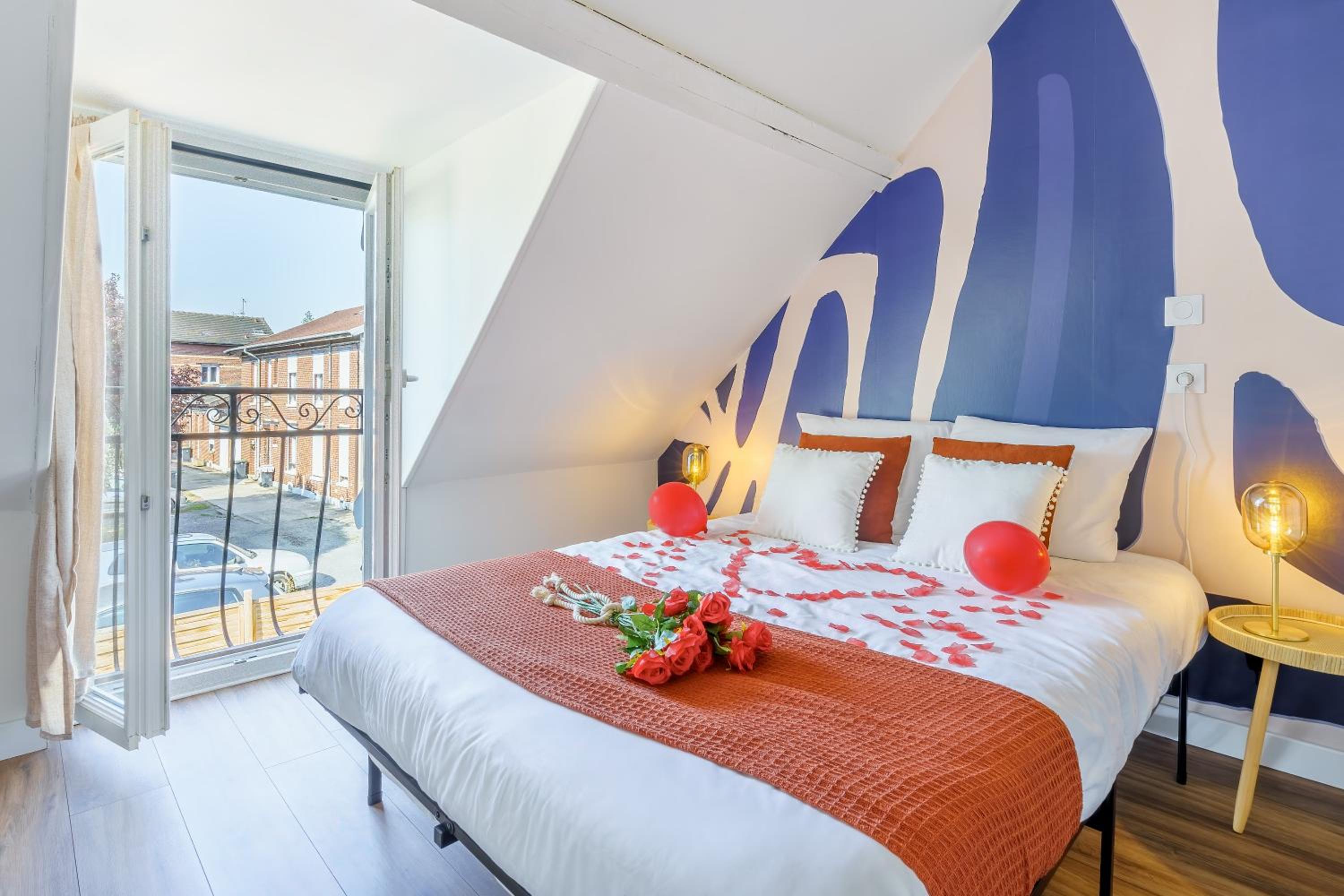 Maisonnette Bleu Horizon avec jardin - 2min Gare - Serenito Homes